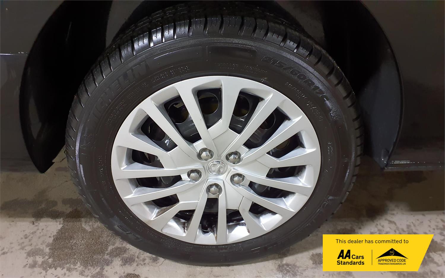 Vauxhall Vivaro 2.0 Turbo D 3100 Pro Panel Van 6dr Diesel Manual L2 H1 Euro 6 (s/s) (145 ps)