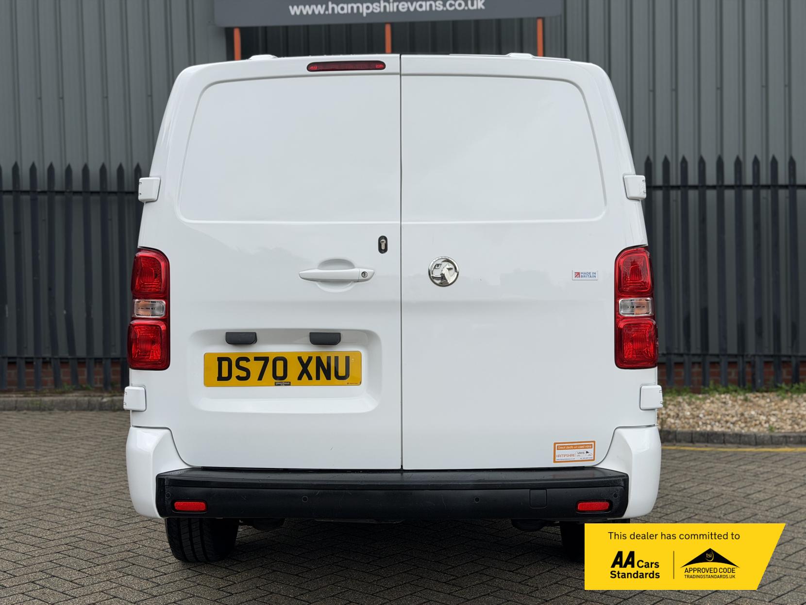 2020 Vauxhall Vivaro 1.5 Turbo D 2900 Sportive Panel Van 5dr Diesel Manual L2 H1 Euro 6 (s/s) (100 ps) - Thumbnail 17