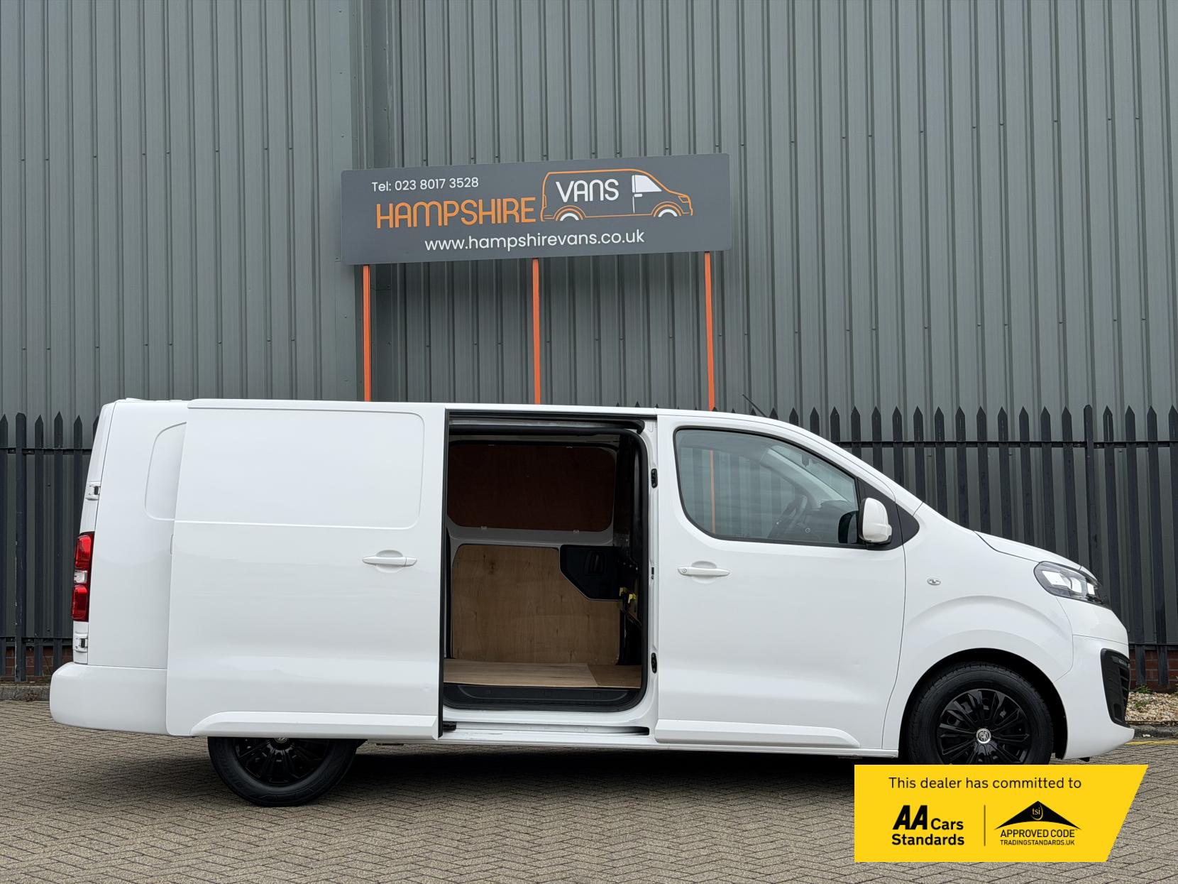 2020 Vauxhall Vivaro 1.5 Turbo D 2900 Sportive Panel Van 5dr Diesel Manual L2 H1 Euro 6 (s/s) (100 ps) - Thumbnail 7
