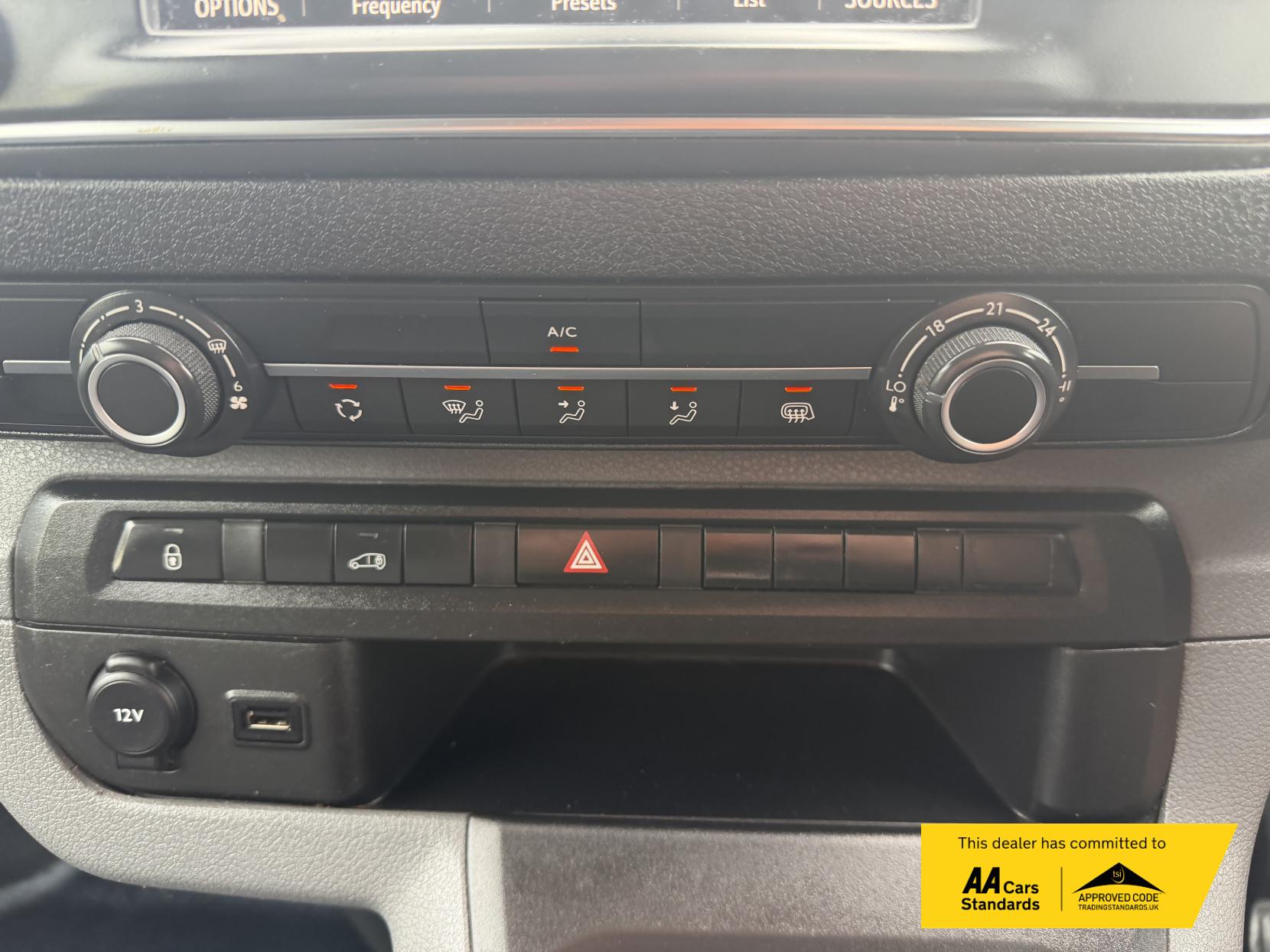 2020 Vauxhall Vivaro 1.5 Turbo D 2900 Sportive Panel Van 5dr Diesel Manual L2 H1 Euro 6 (s/s) (100 ps) - Thumbnail 37