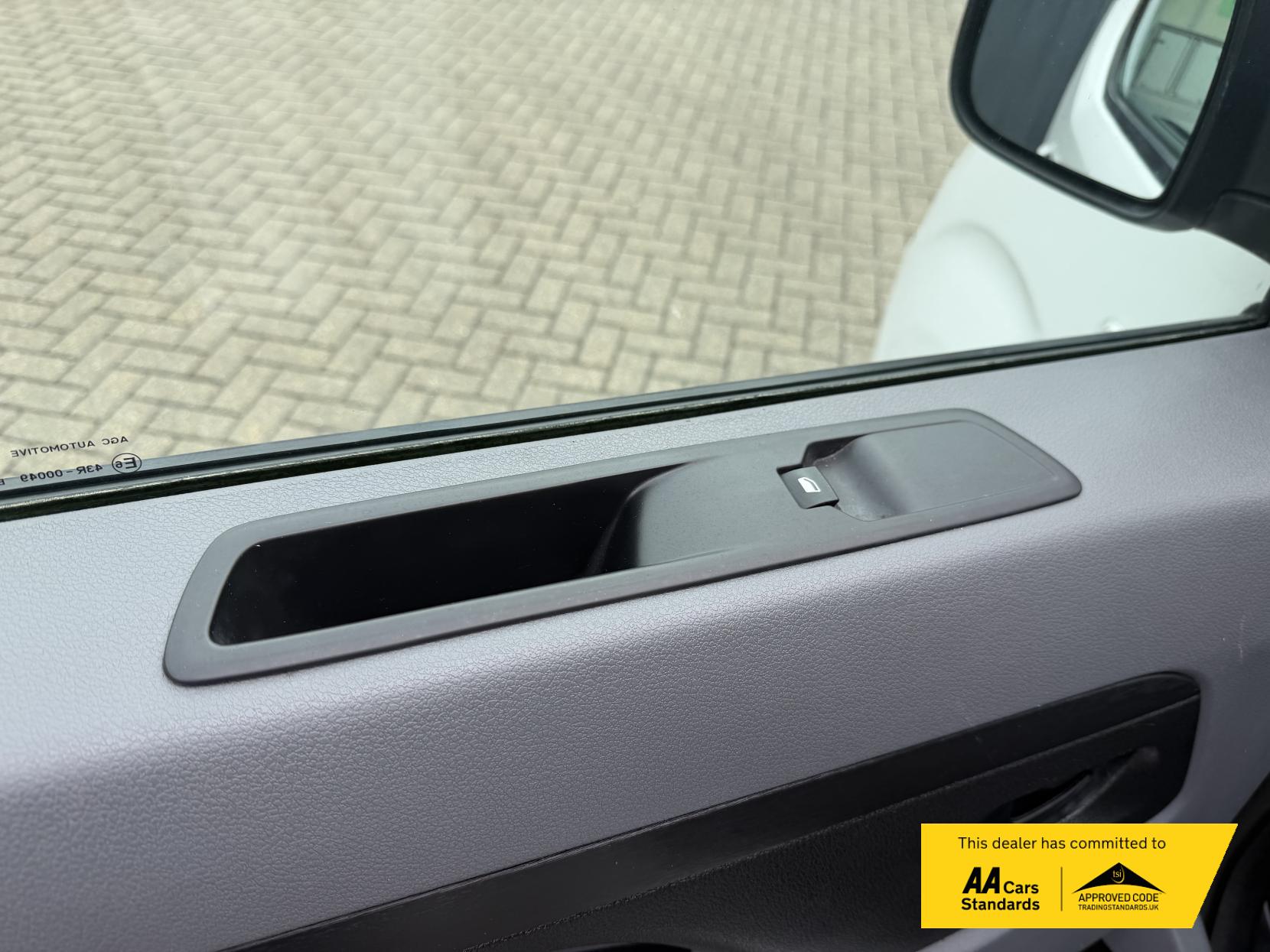 2020 Vauxhall Vivaro 1.5 Turbo D 2900 Sportive Panel Van 5dr Diesel Manual L2 H1 Euro 6 (s/s) (100 ps) - Thumbnail 30