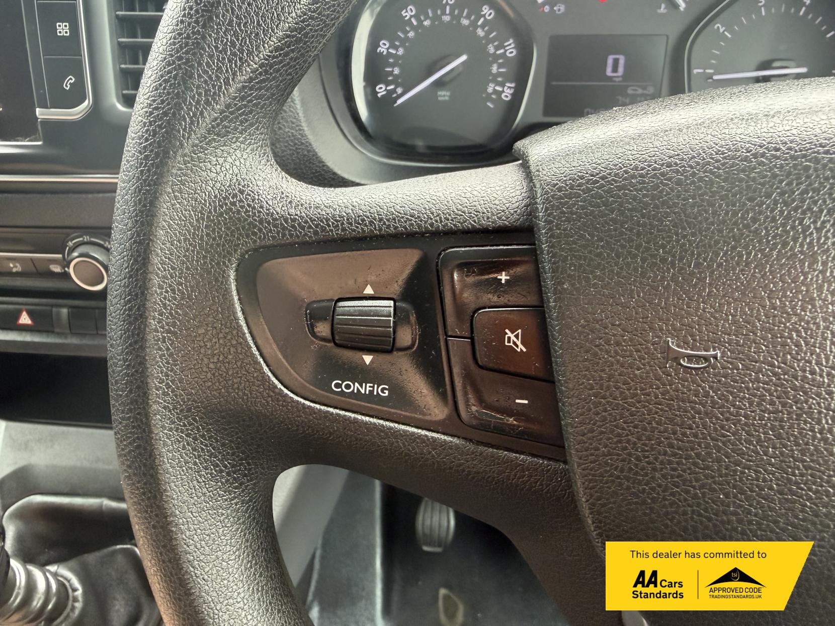 2020 Vauxhall Vivaro 1.5 Turbo D 2900 Sportive Panel Van 5dr Diesel Manual L2 H1 Euro 6 (s/s) (100 ps) - Thumbnail 42