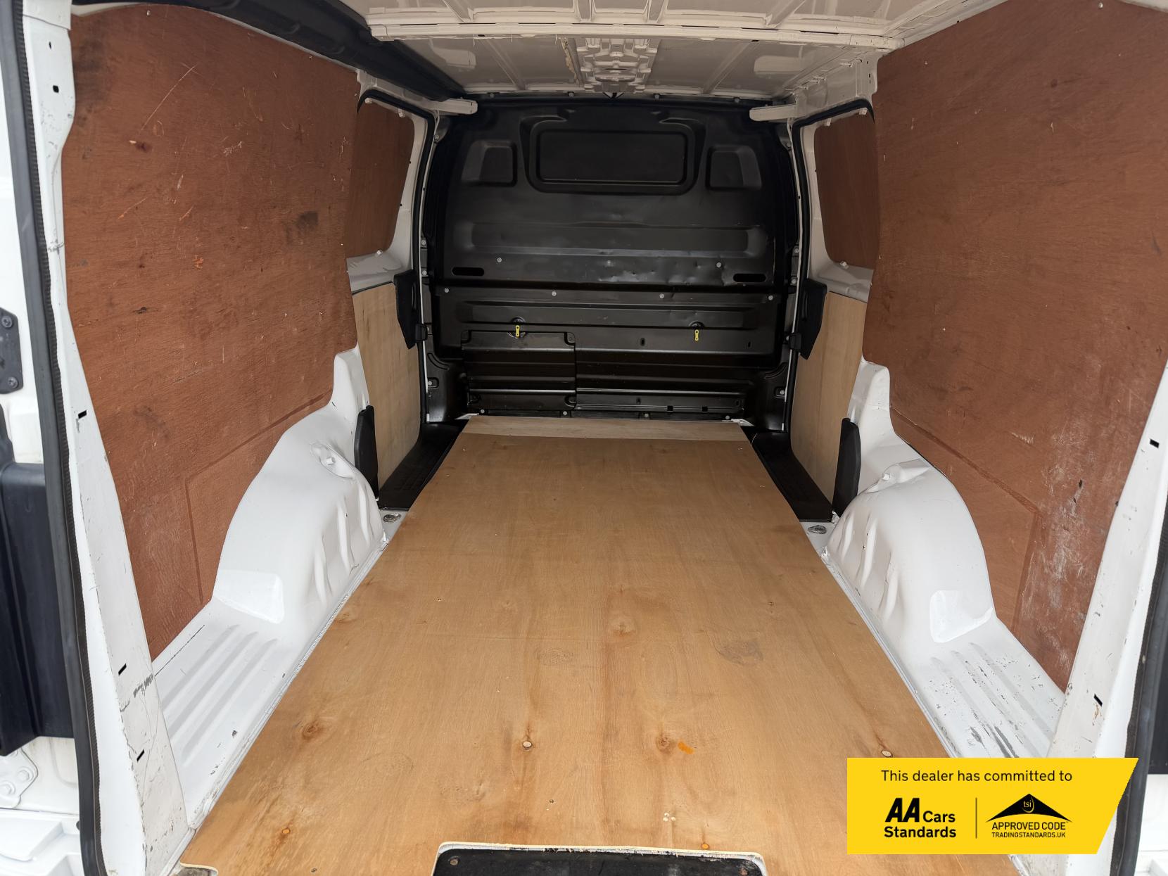 2020 Vauxhall Vivaro 1.5 Turbo D 2900 Sportive Panel Van 5dr Diesel Manual L2 H1 Euro 6 (s/s) (100 ps) - Thumbnail 21