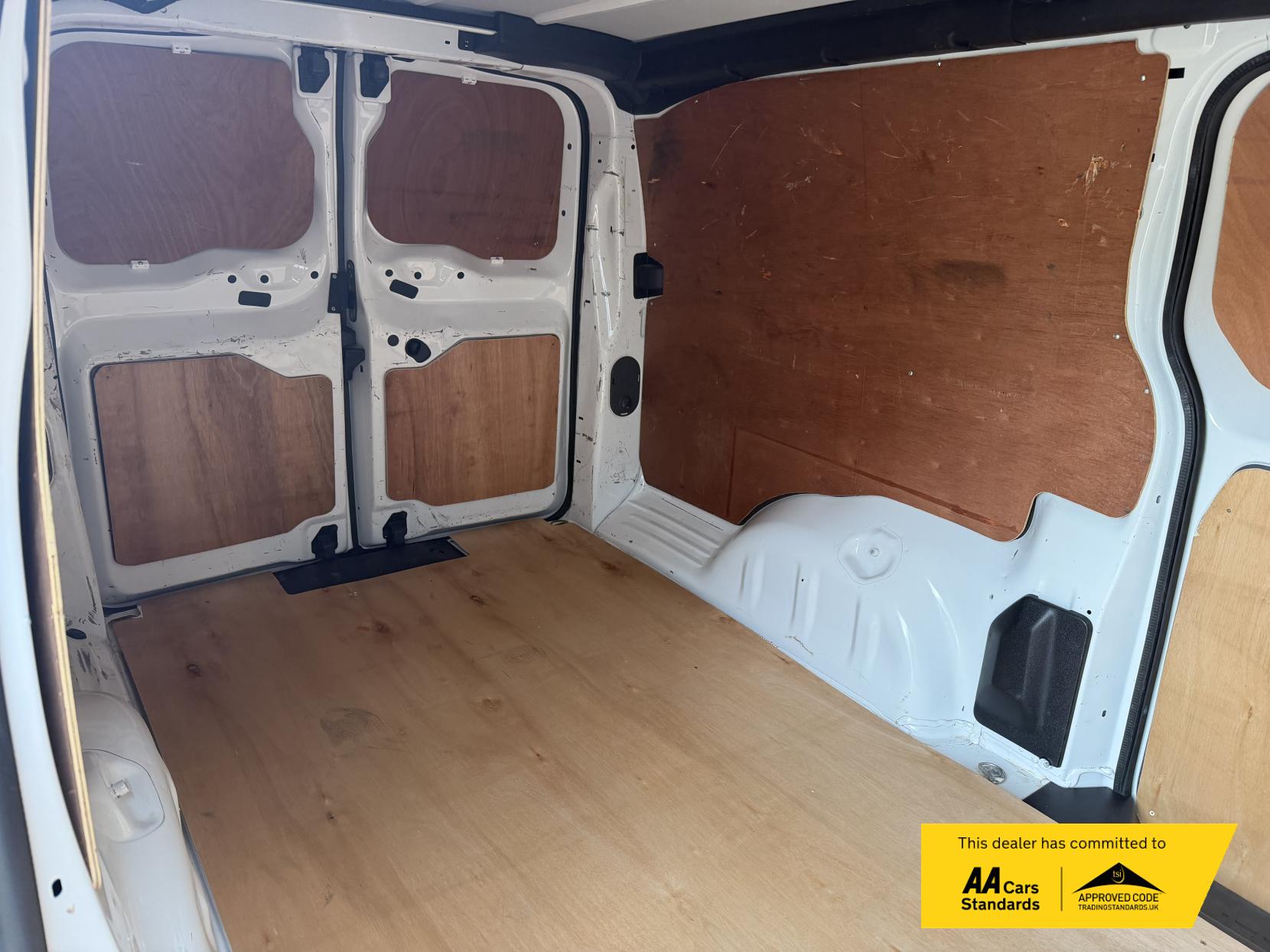 2020 Vauxhall Vivaro 1.5 Turbo D 2900 Sportive Panel Van 5dr Diesel Manual L2 H1 Euro 6 (s/s) (100 ps) - Thumbnail 25