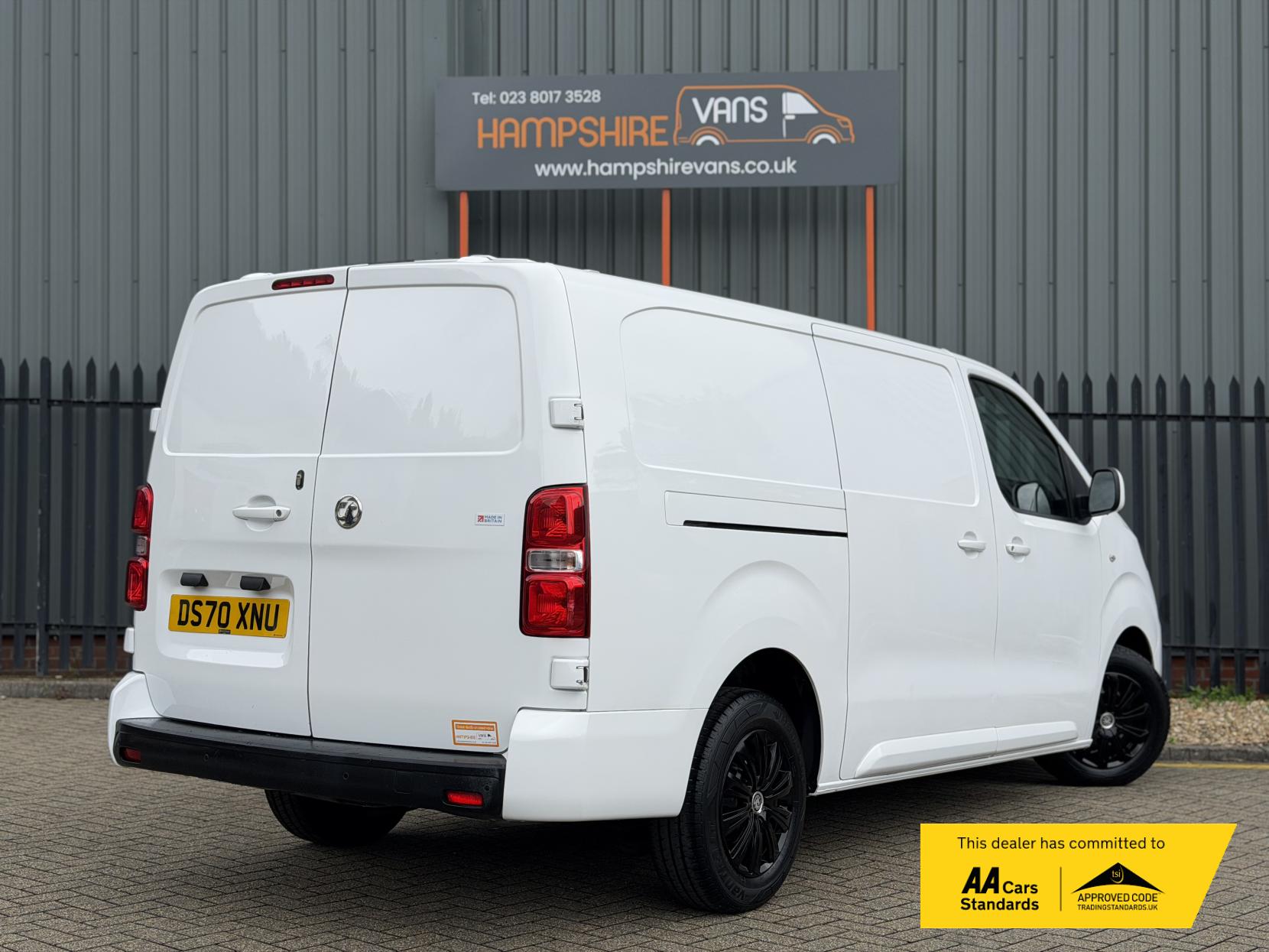 2020 Vauxhall Vivaro 1.5 Turbo D 2900 Sportive Panel Van 5dr Diesel Manual L2 H1 Euro 6 (s/s) (100 ps) - Thumbnail 3