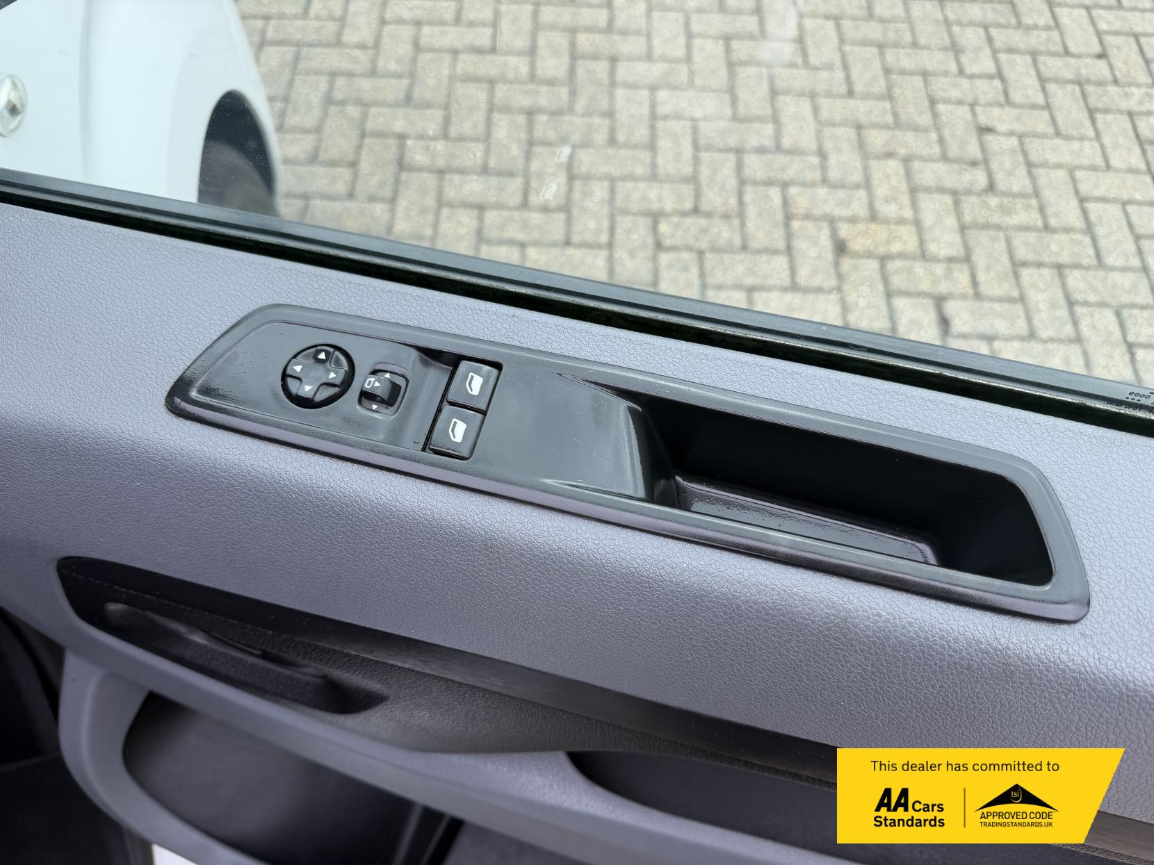 2020 Vauxhall Vivaro 1.5 Turbo D 2900 Sportive Panel Van 5dr Diesel Manual L2 H1 Euro 6 (s/s) (100 ps) - Thumbnail 50