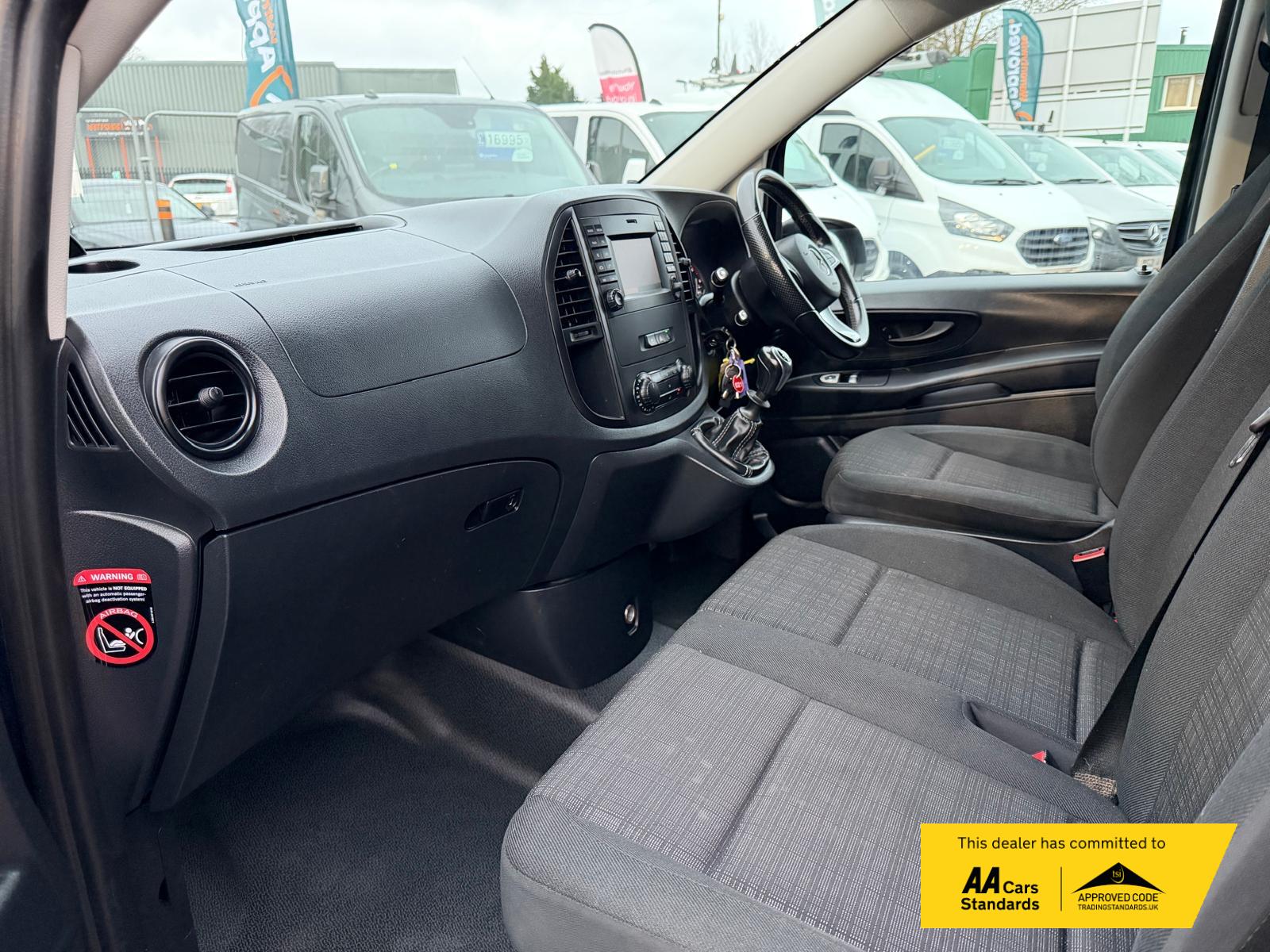 Mercedes-Benz Vito 2.1 114 CDI Premium Panel Van 5dr Diesel Manual RWD L3 Euro 6 (s/s) (136 ps)