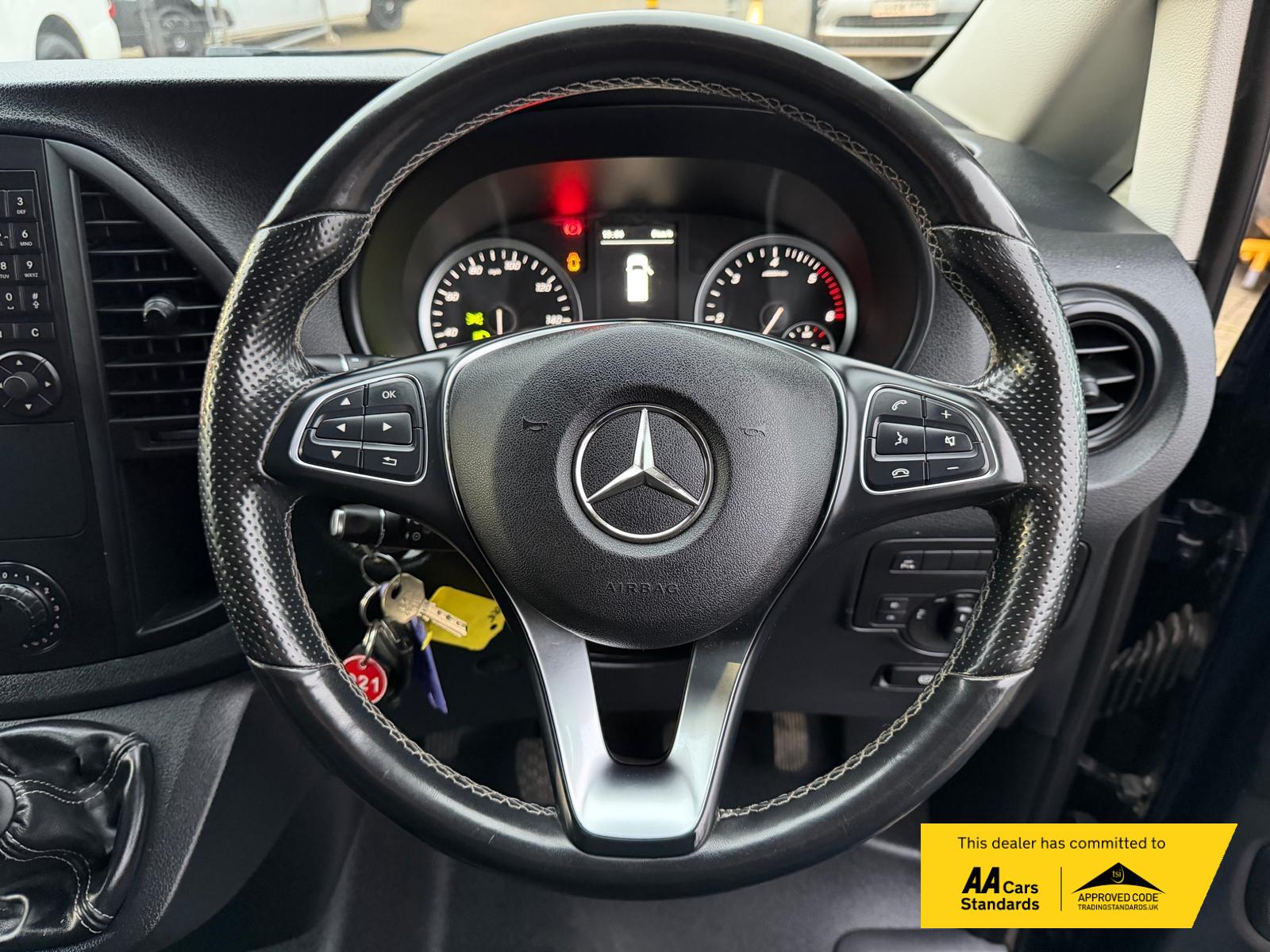 Mercedes-Benz Vito 2.1 114 CDI Premium Panel Van 5dr Diesel Manual RWD L3 Euro 6 (s/s) (136 ps)