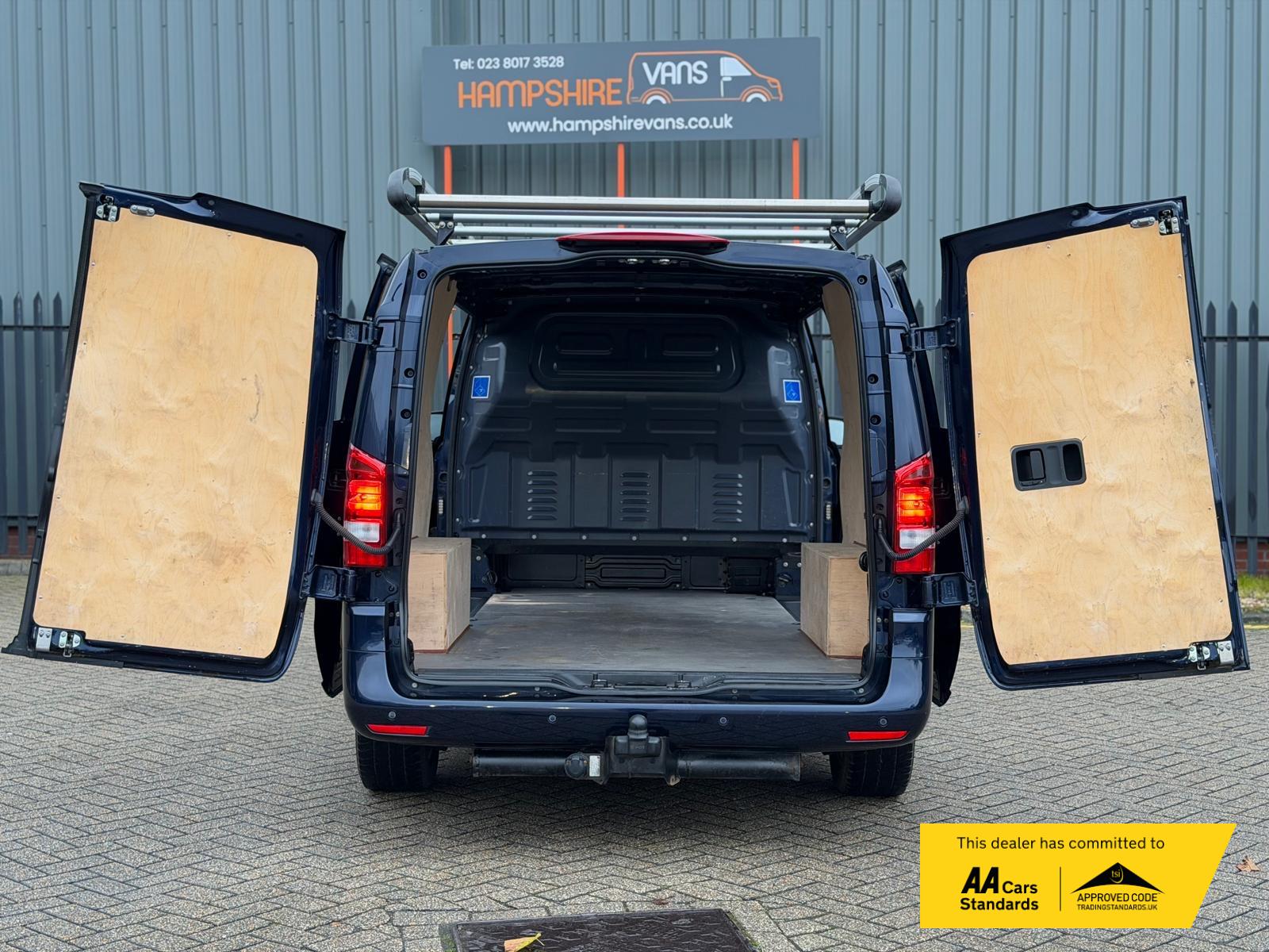 Mercedes-Benz Vito 2.1 114 CDI Premium Panel Van 5dr Diesel Manual RWD L3 Euro 6 (s/s) (136 ps)