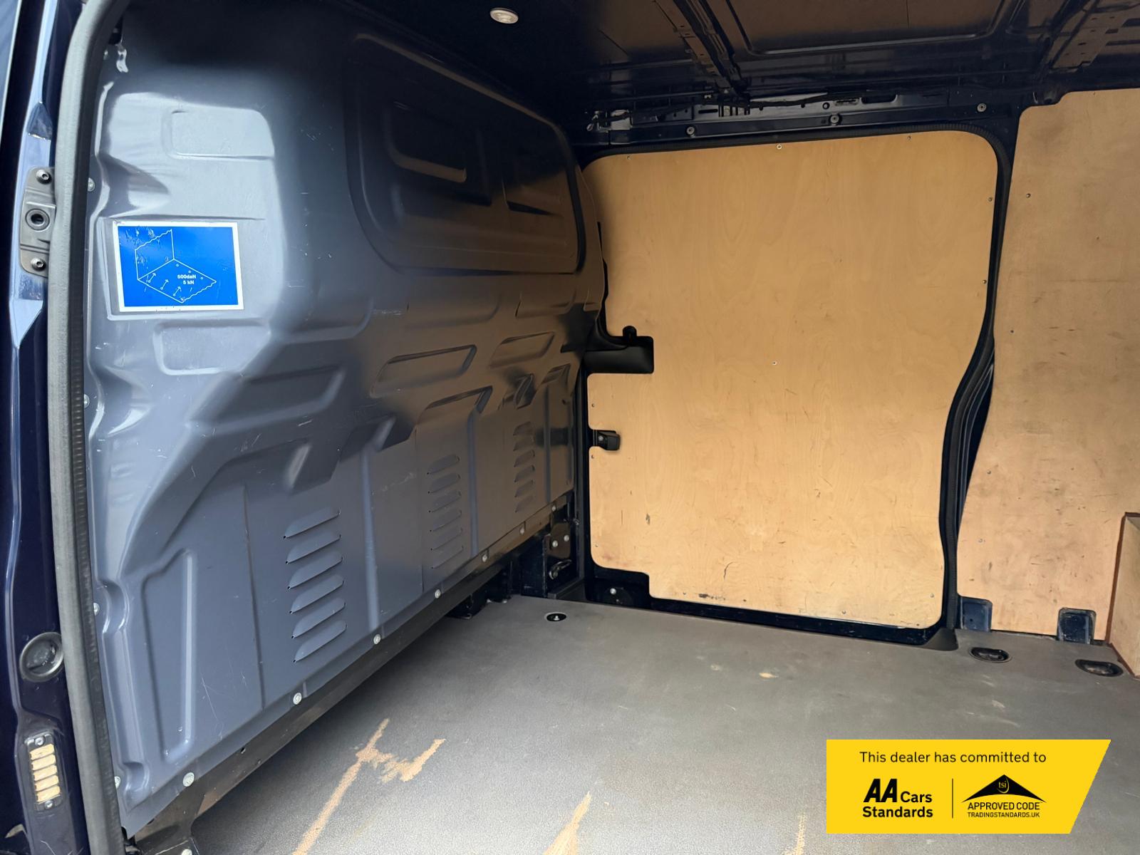 Mercedes-Benz Vito 2.1 114 CDI Premium Panel Van 5dr Diesel Manual RWD L3 Euro 6 (s/s) (136 ps)