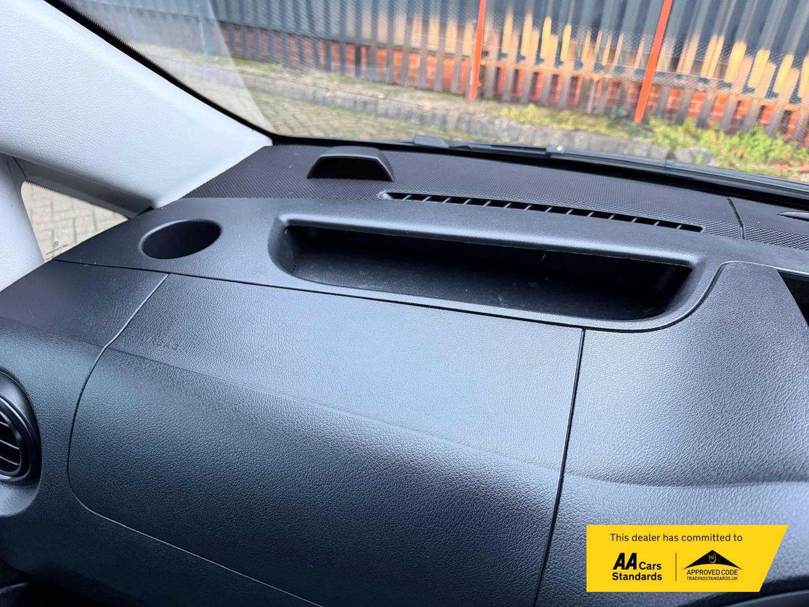 Mercedes-Benz Vito 2.1 114 CDI Premium Panel Van 5dr Diesel Manual RWD L3 Euro 6 (s/s) (136 ps)