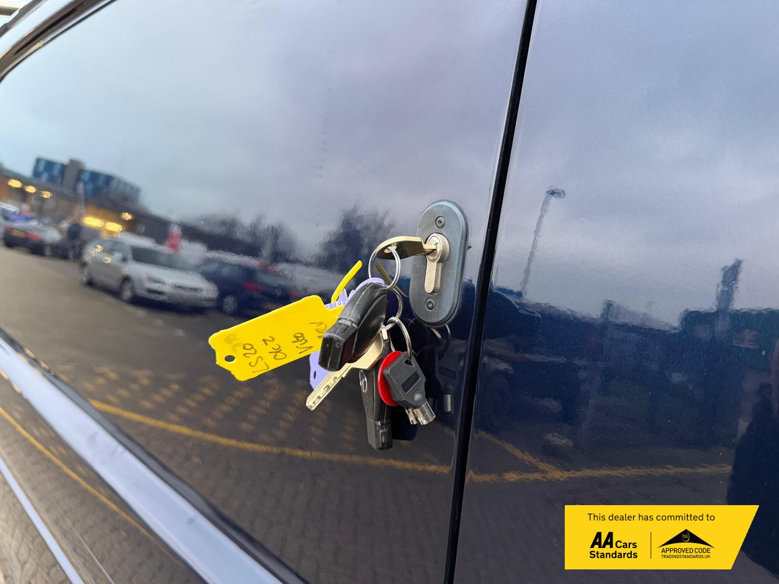 Mercedes-Benz Vito 2.1 114 CDI Premium Panel Van 5dr Diesel Manual RWD L3 Euro 6 (s/s) (136 ps)