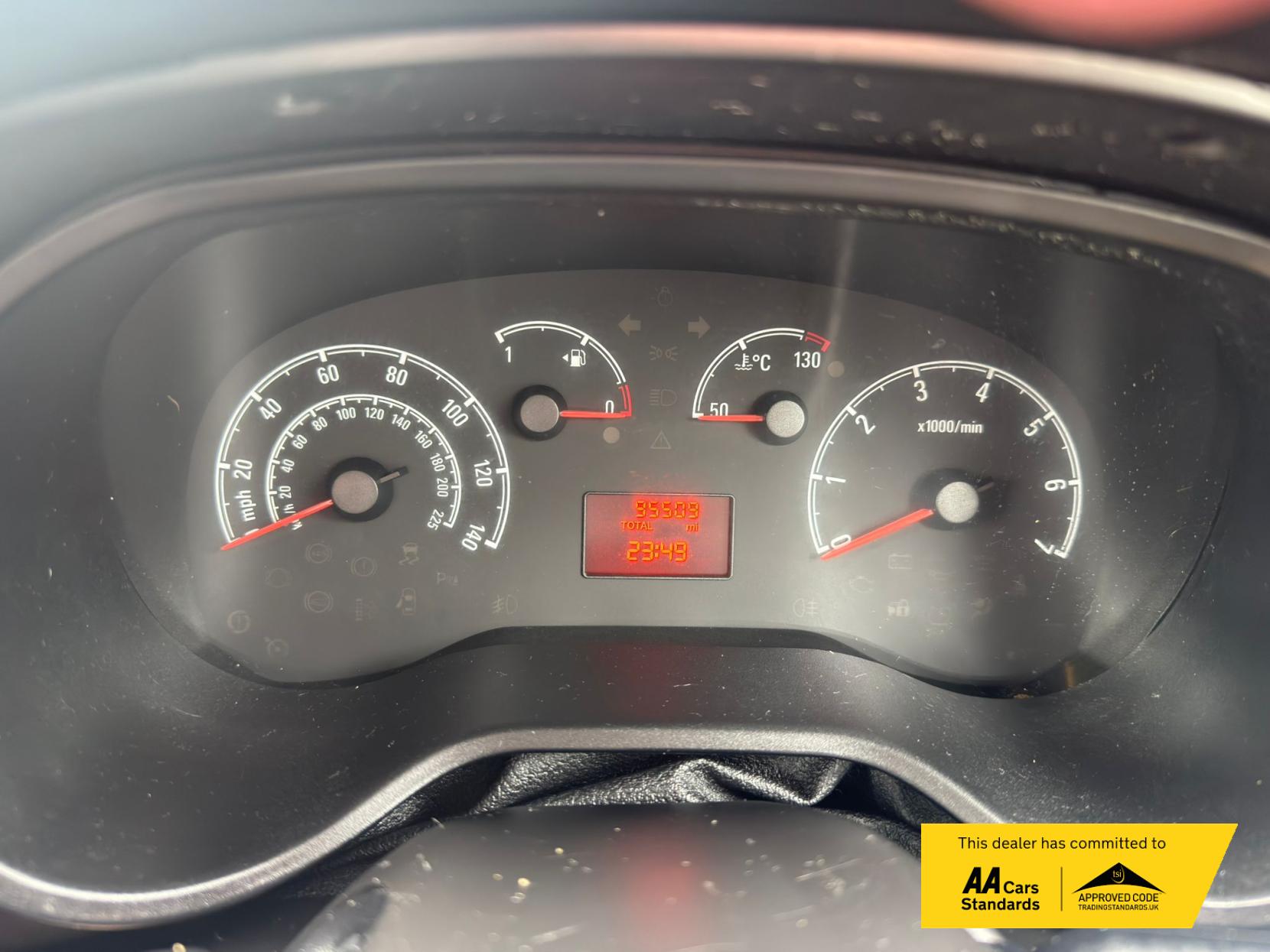 2018 Vauxhall Combo - Thumbnail 34