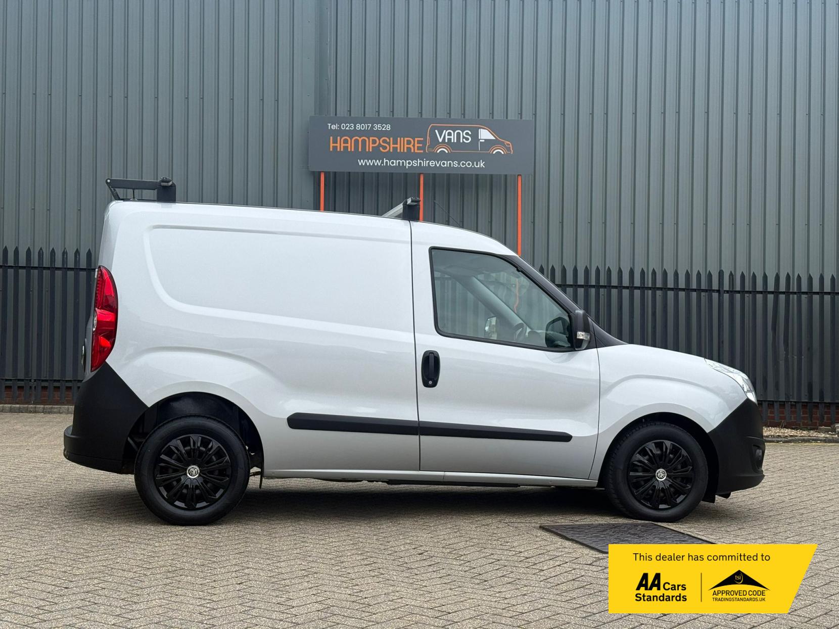 2018 Vauxhall Combo - Thumbnail 4
