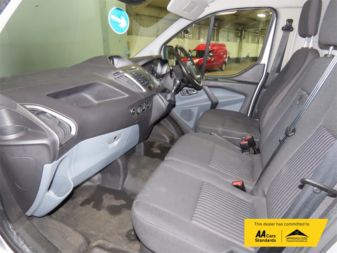 Ford Transit Custom 2.0 TDCi 270 Trend Panel Van 5dr Diesel Manual L1 H1 (157 g/km, 128 bhp)