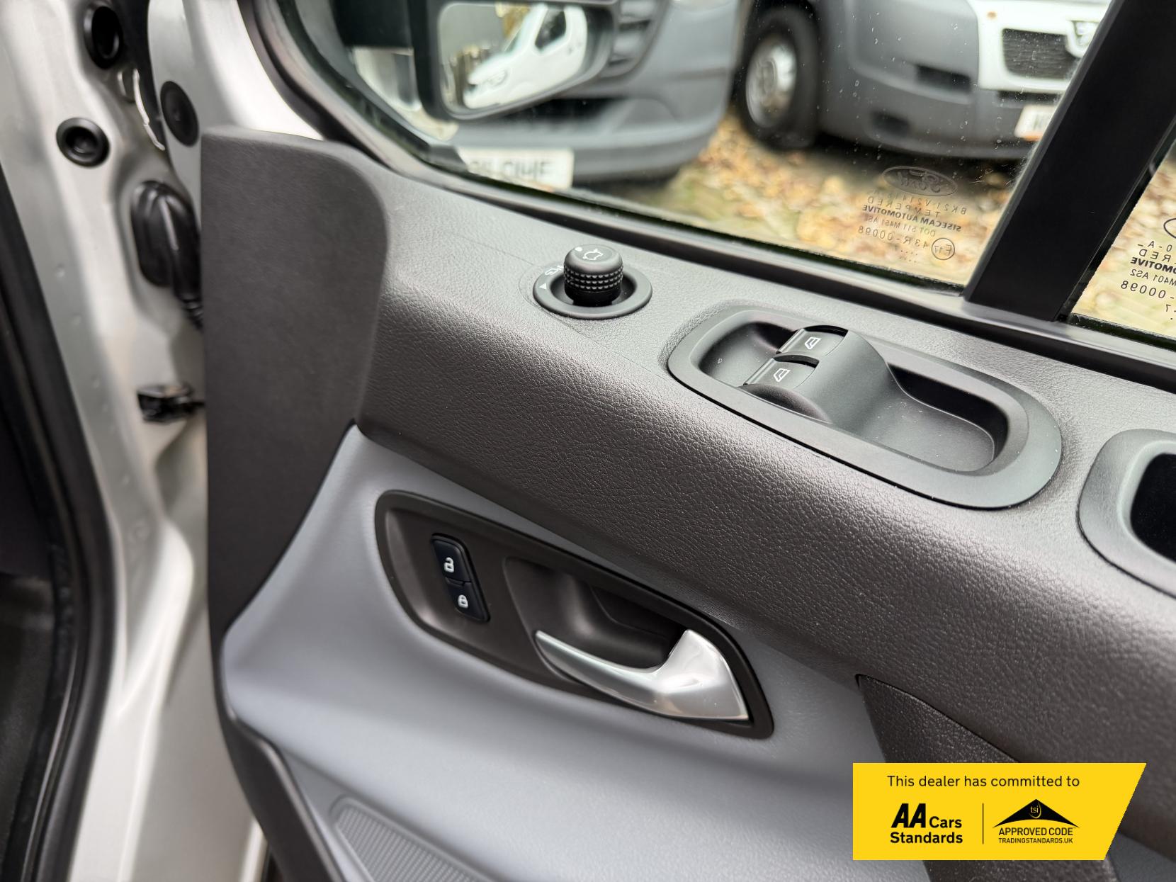 Ford Transit Custom 2.0 TDCi 270 Trend Panel Van 5dr Diesel Manual L1 H1 (157 g/km, 128 bhp)