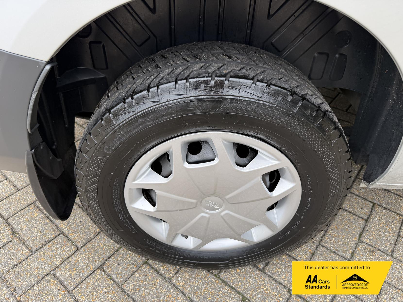 Ford Transit Custom 2.0 TDCi 270 Trend Panel Van 5dr Diesel Manual L1 H1 (157 g/km, 128 bhp)