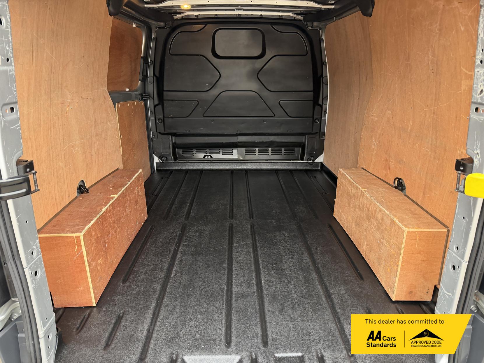 Ford Transit Custom 2.0 TDCi 270 Trend Panel Van 5dr Diesel Manual L1 H1 (157 g/km, 128 bhp)