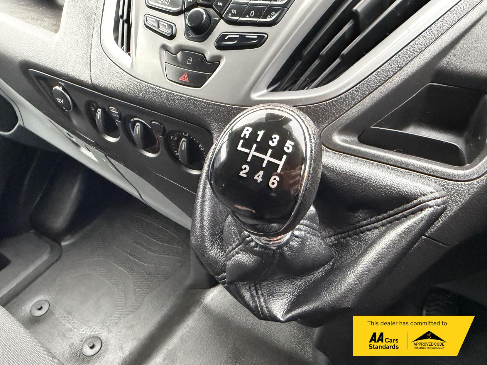 Ford Transit Custom 2.0 TDCi 270 Trend Panel Van 5dr Diesel Manual L1 H1 (157 g/km, 128 bhp)