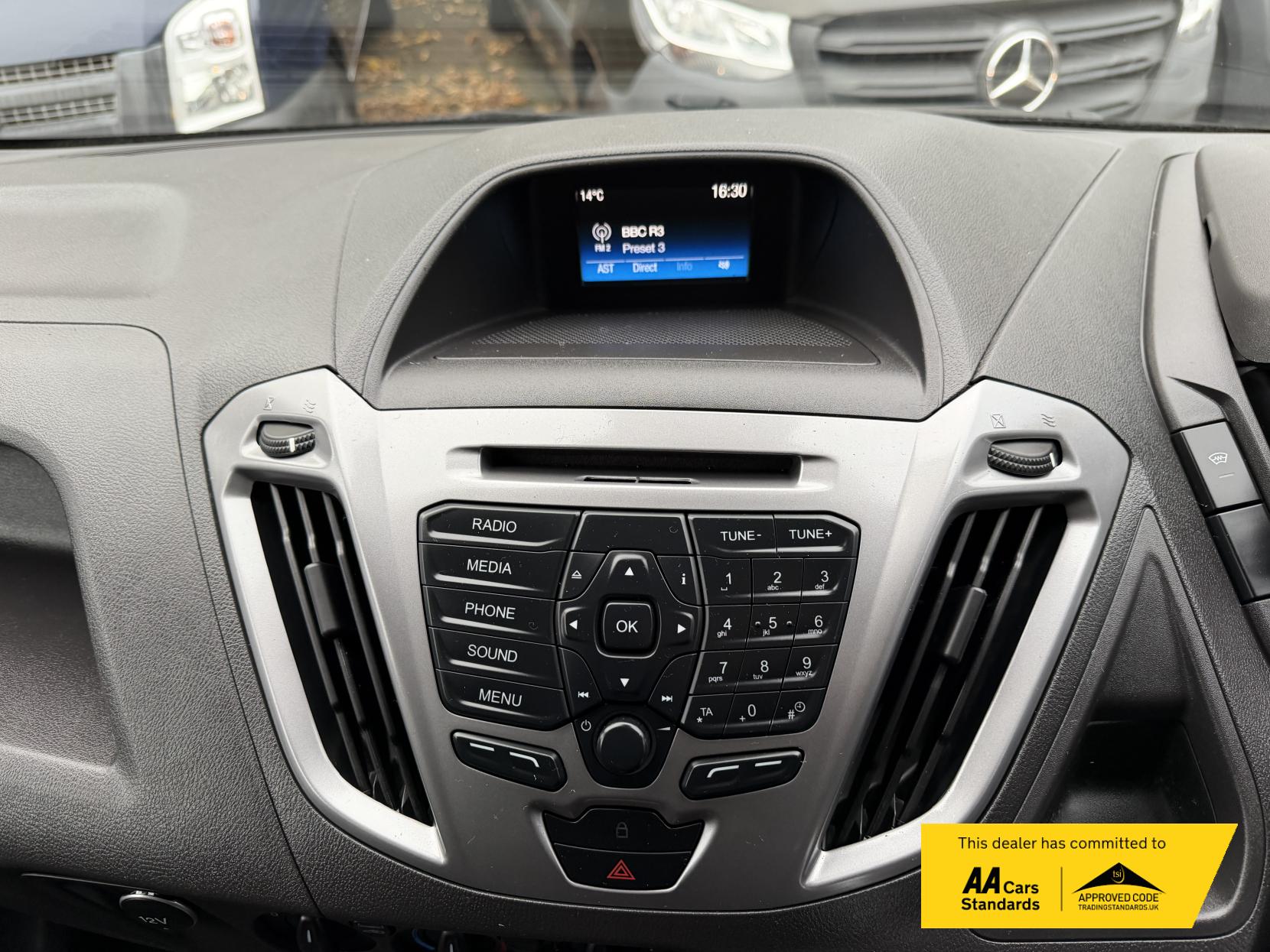 Ford Transit Custom 2.0 TDCi 270 Trend Panel Van 5dr Diesel Manual L1 H1 (157 g/km, 128 bhp)