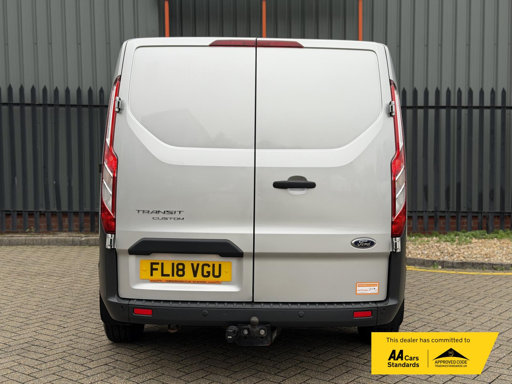 Ford Transit Custom 2.0 TDCi 270 Trend Panel Van 5dr Diesel Manual L1 H1 (157 g/km, 128 bhp)