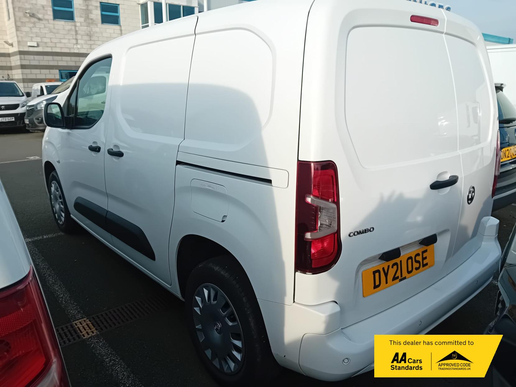 Vauxhall Combo 1.5 Turbo D 2300 Sportive Panel Van 4dr Diesel Manual L1 H1 Euro 6 (100 ps)