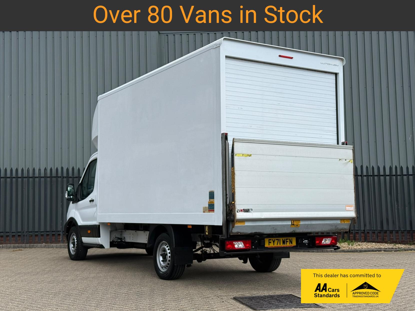 2021 Ford Transit 2.0 350 EcoBlue Leader Luton 3dr Diesel Manual FWD L4 Euro 6 (s/s) (130 ps) - Thumbnail 4