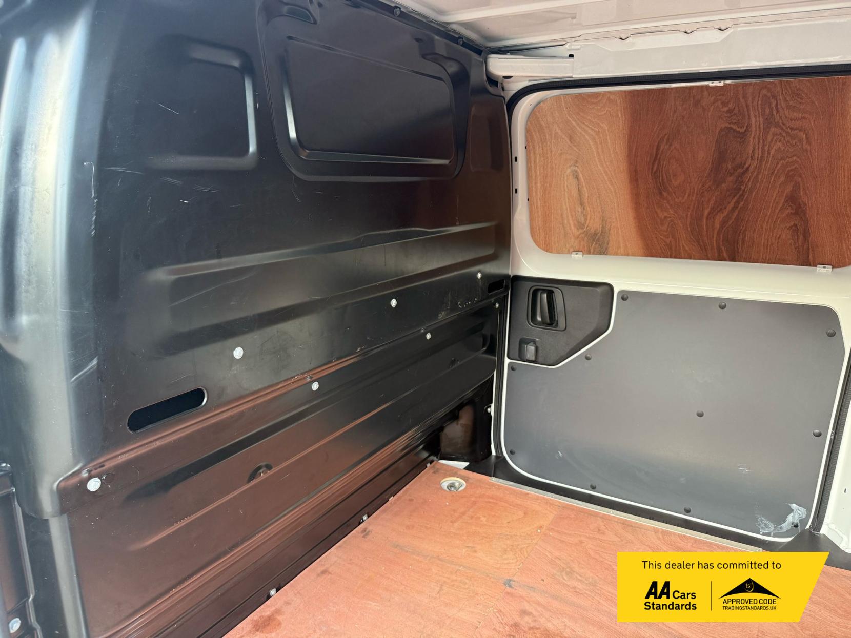 Vauxhall Vivaro 1.5 Turbo D 2900 Dynamic Panel Van 6dr Diesel Manual L2 H1 Euro 6 (s/s) (100 ps)