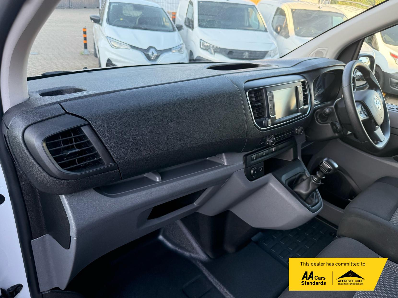 Vauxhall Vivaro 1.5 Turbo D 2900 Dynamic Panel Van 6dr Diesel Manual L2 H1 Euro 6 (s/s) (100 ps)