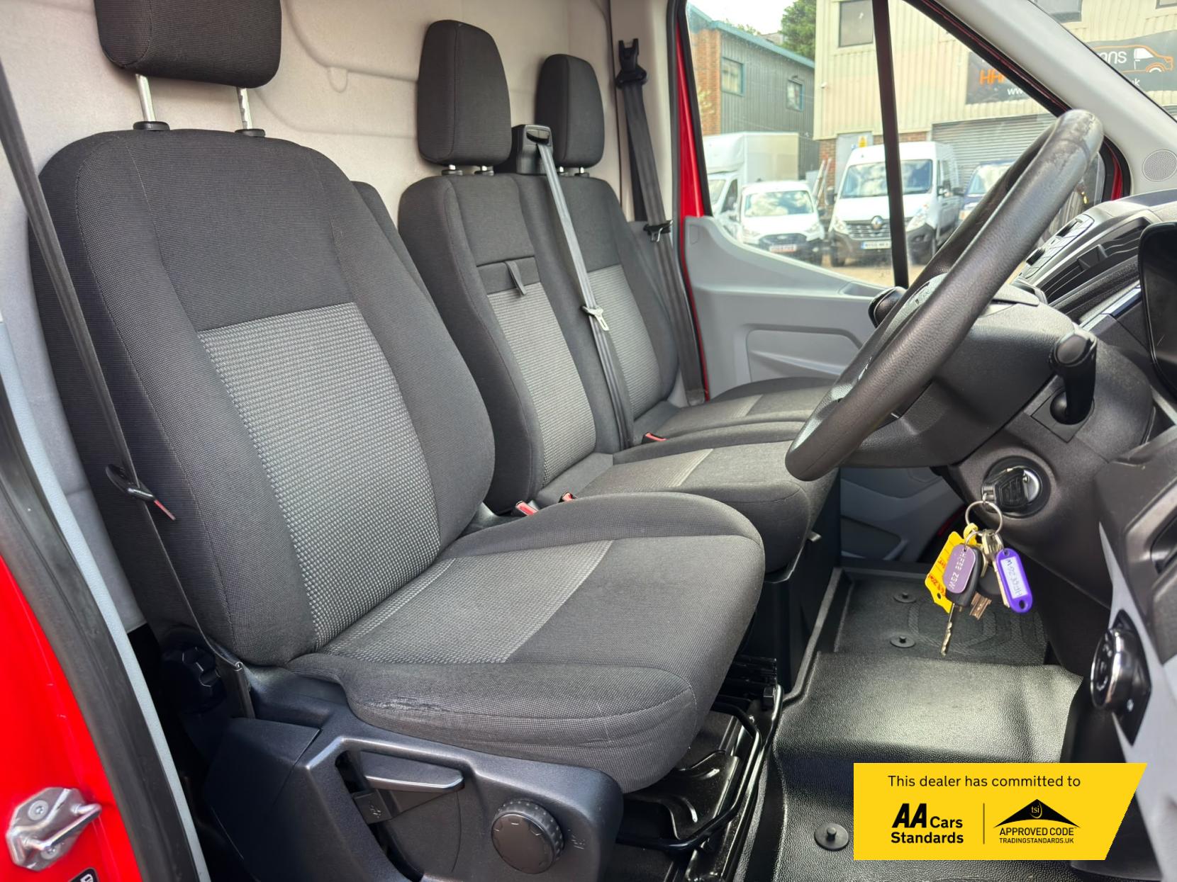 2018 Ford Transit 2.0 350 EcoBlue Panel Van 5dr Diesel Manual RWD L3 H3 Euro 6 (130 ps) - Thumbnail 18