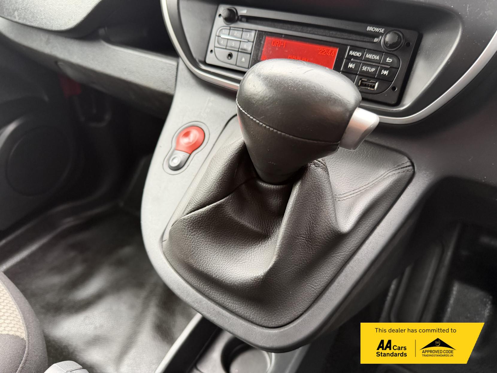 Renault Kangoo Maxi ZE 33kWh Business Panel Van 6dr Electric Auto L3 H1 (60 ps)