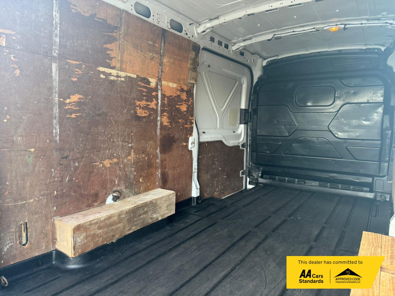 Ford Transit 2.2 TDCi 350 Trend Panel Van 5dr Diesel Manual RWD L3 H2 Euro 5 (125 ps)