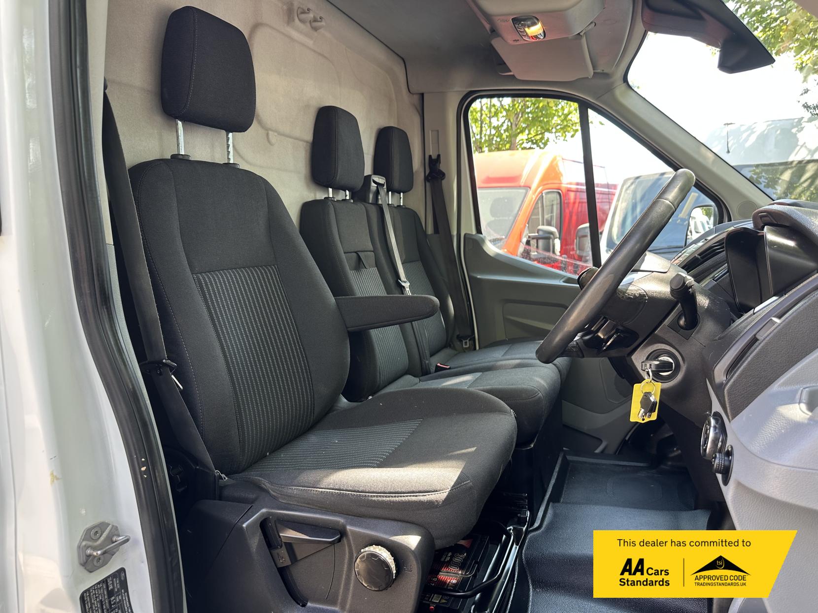 Ford Transit 2.2 TDCi 350 Trend Panel Van 5dr Diesel Manual RWD L3 H2 Euro 5 (125 ps)