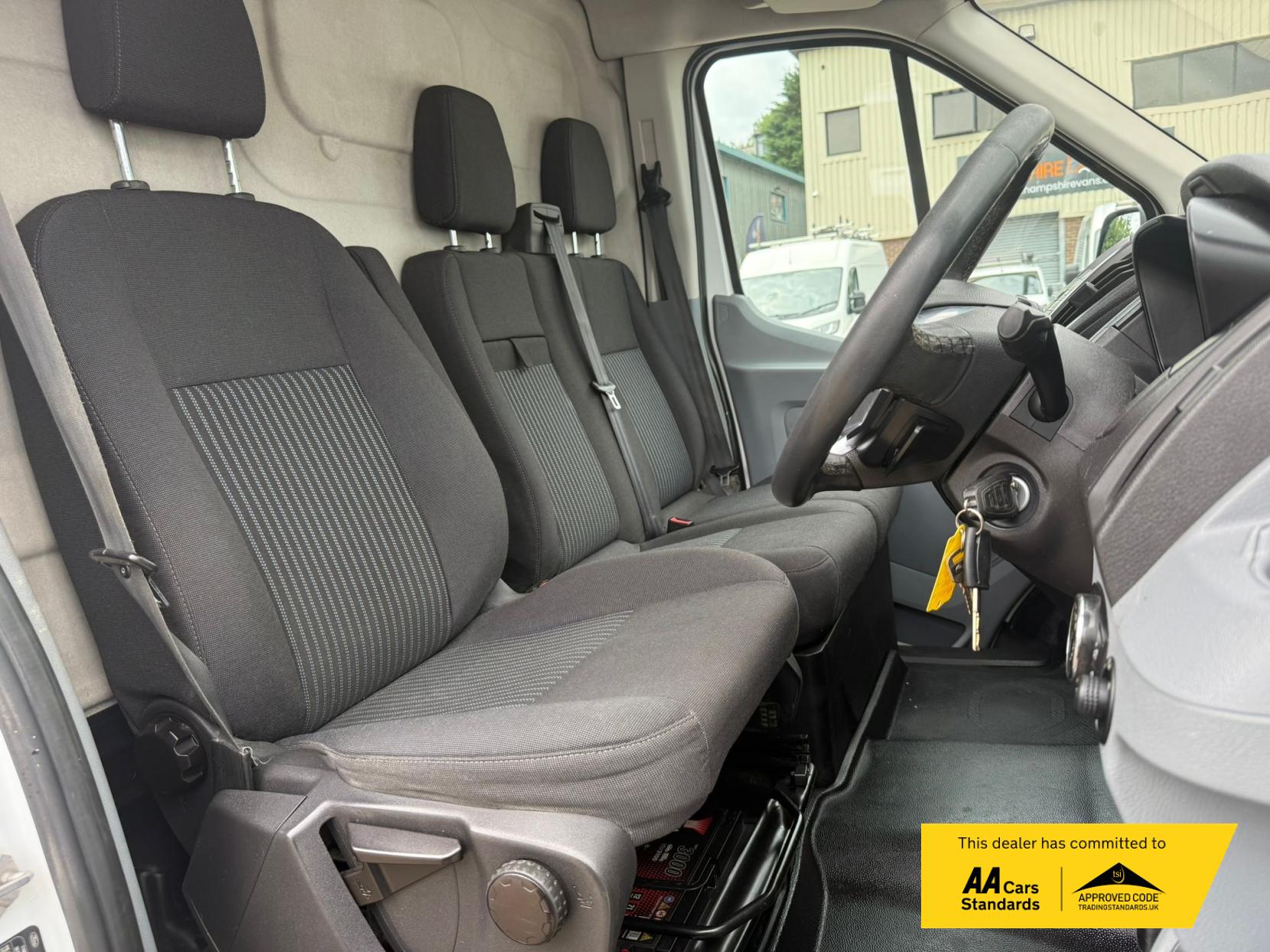 Ford Transit 2.2 TDCi 350 Trend Panel Van 5dr Diesel Manual RWD L3 H2 Euro 5 (125 ps)