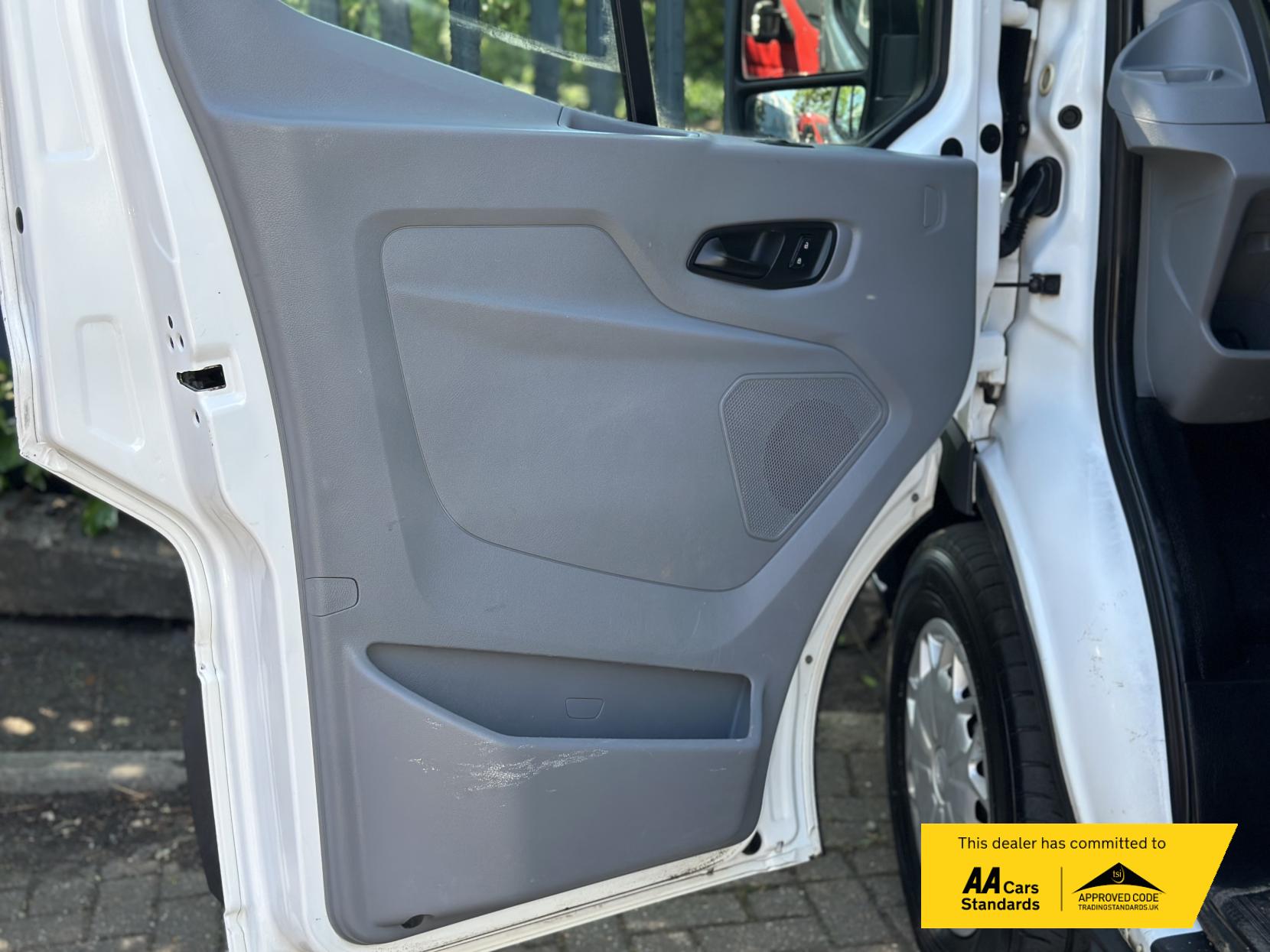 Ford Transit 2.2 TDCi 350 Trend Panel Van 5dr Diesel Manual RWD L3 H2 Euro 5 (125 ps)