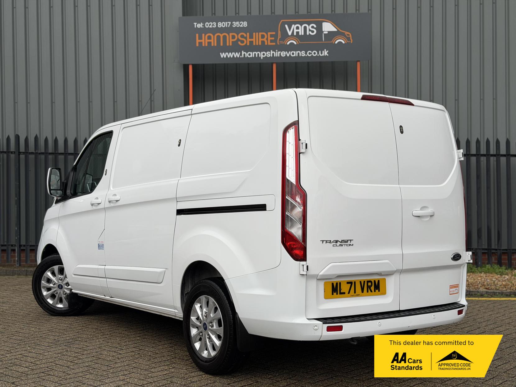 Ford Transit Custom 2.0 300 EcoBlue Limited Panel Van 5dr Diesel Auto L1 H1 Euro 6 (s/s) (130 ps)