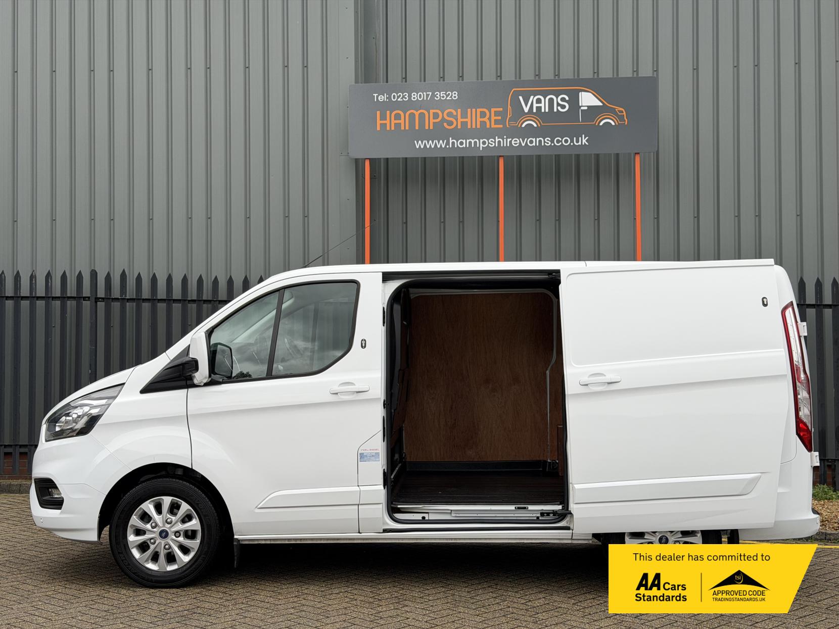 Ford Transit Custom 2.0 300 EcoBlue Limited Panel Van 5dr Diesel Auto L1 H1 Euro 6 (s/s) (130 ps)