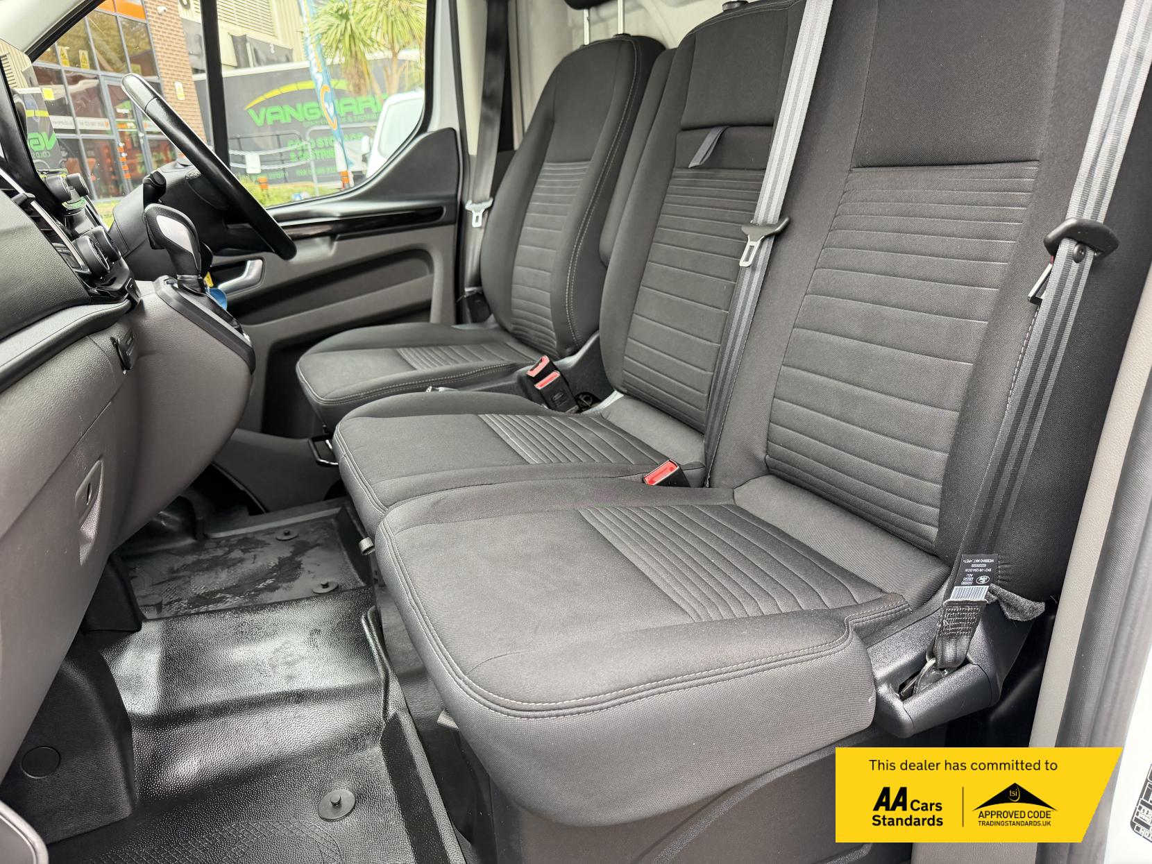 Ford Transit Custom 2.0 300 EcoBlue Limited Panel Van 5dr Diesel Auto L1 H1 Euro 6 (s/s) (130 ps)