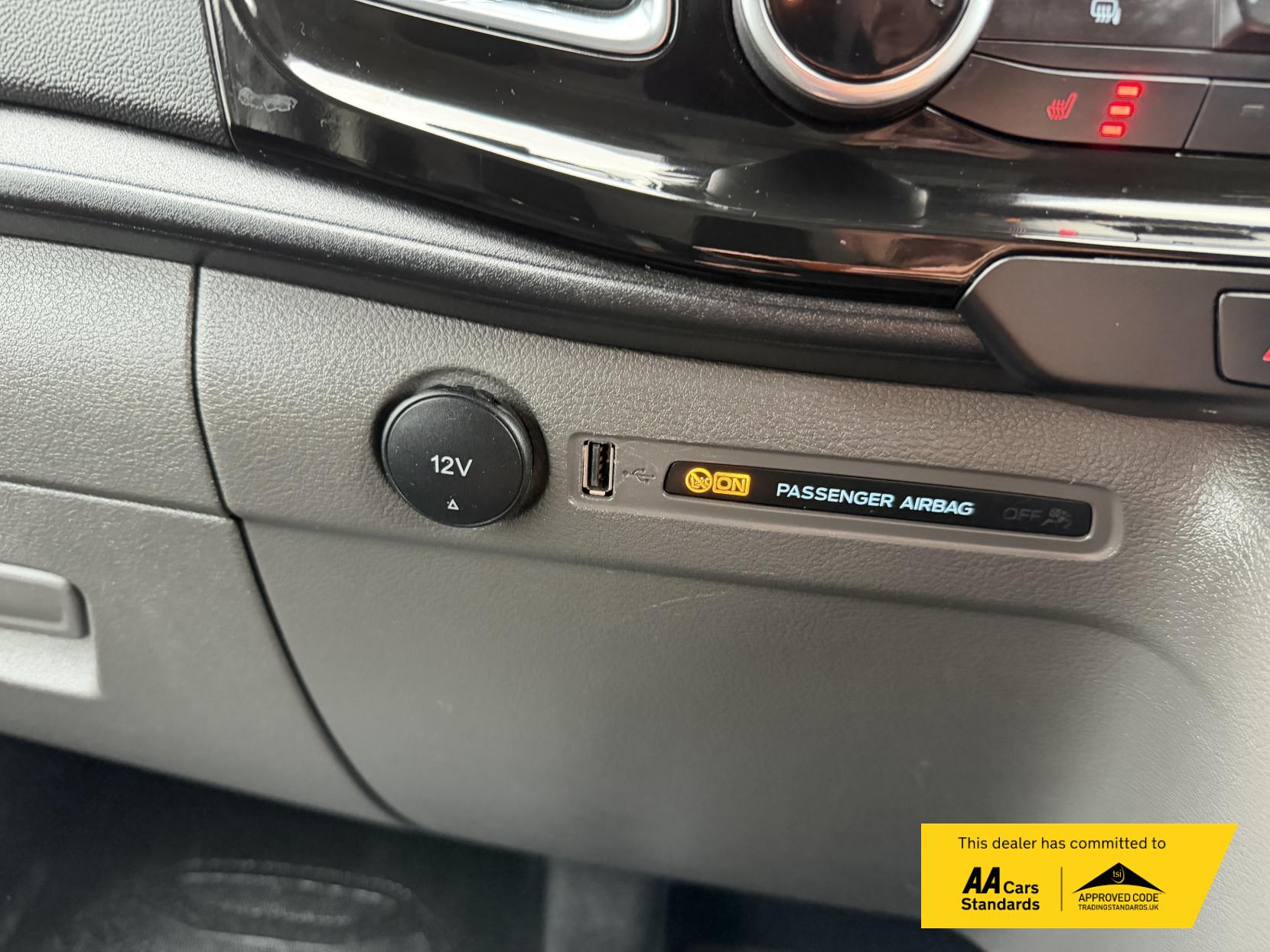 Ford Transit Custom 2.0 300 EcoBlue Limited Panel Van 5dr Diesel Auto L1 H1 Euro 6 (s/s) (130 ps)