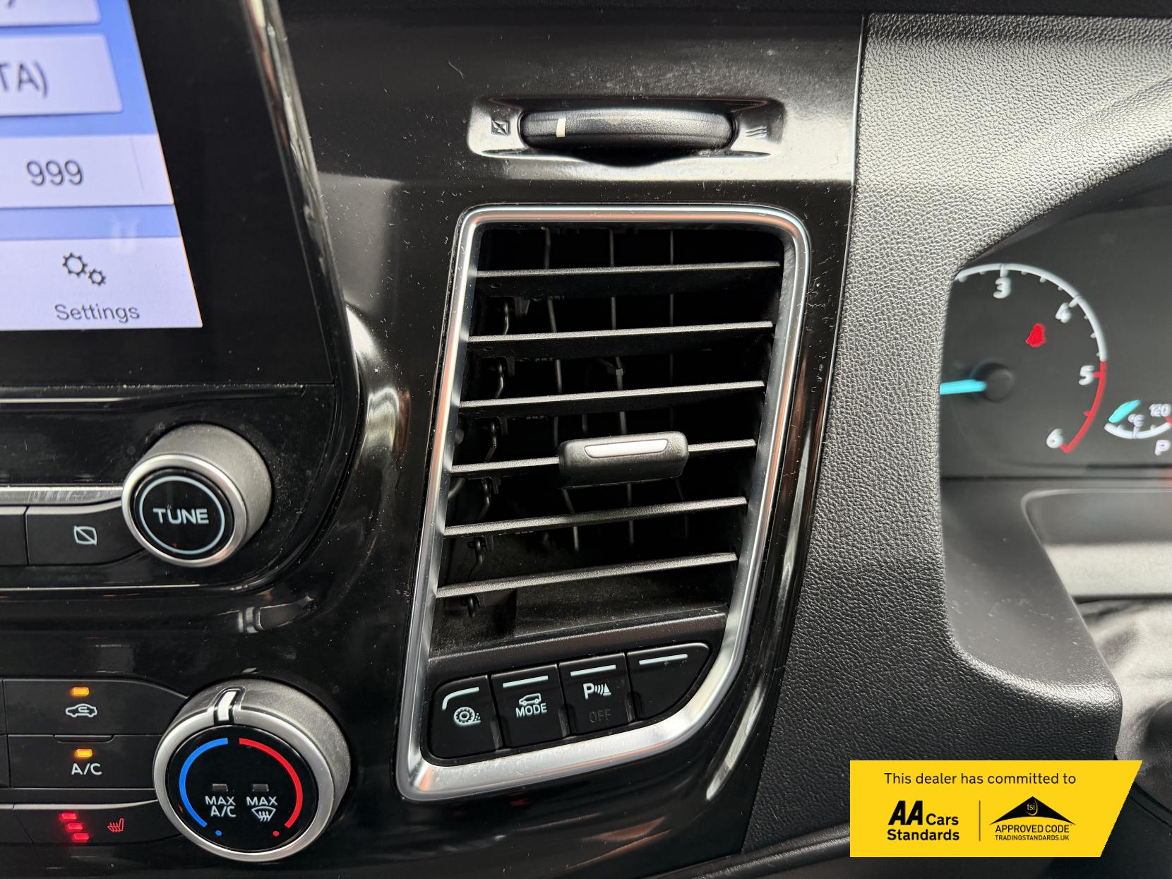 Ford Transit Custom 2.0 300 EcoBlue Limited Panel Van 5dr Diesel Auto L1 H1 Euro 6 (s/s) (130 ps)