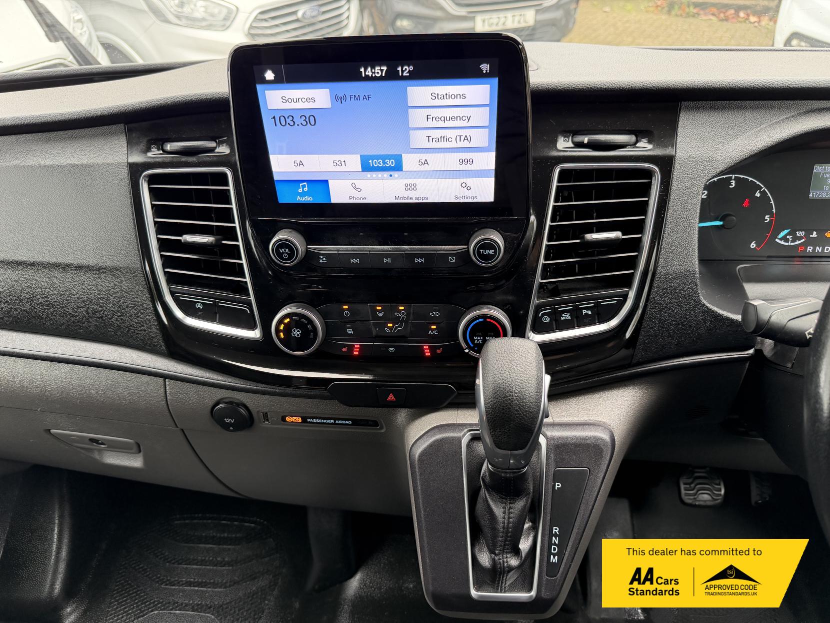 Ford Transit Custom 2.0 300 EcoBlue Limited Panel Van 5dr Diesel Auto L1 H1 Euro 6 (s/s) (130 ps)