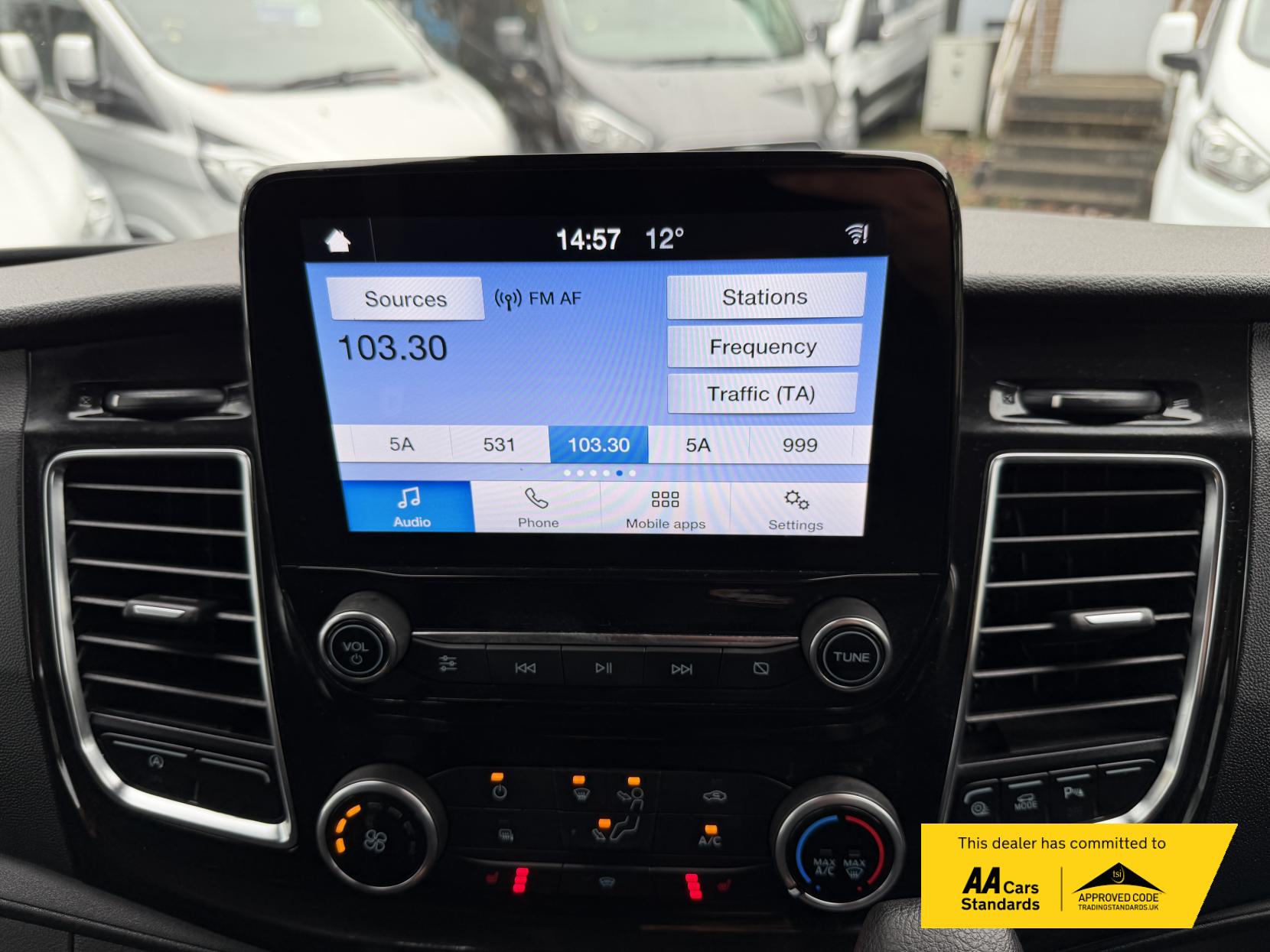 Ford Transit Custom 2.0 300 EcoBlue Limited Panel Van 5dr Diesel Auto L1 H1 Euro 6 (s/s) (130 ps)