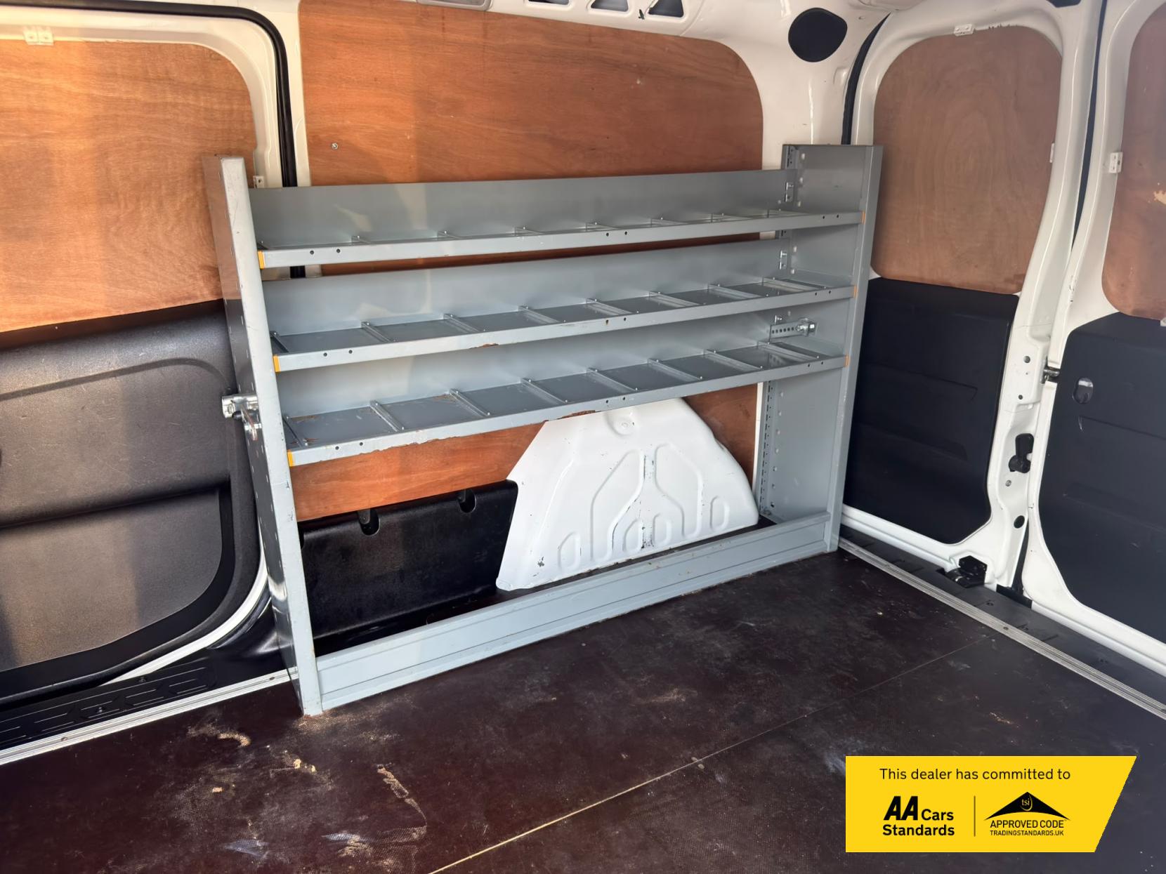 2013 Fiat Doblo 1.3 JTD MultiJetII 16v Panel Van 4dr Diesel Manual L1 H1 (133 g/km, 90 bhp) - Thumbnail 19