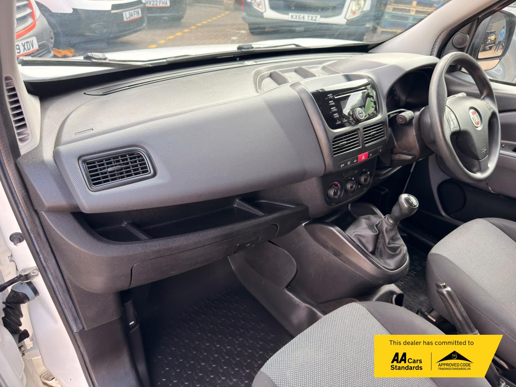 2013 Fiat Doblo 1.3 JTD MultiJetII 16v Panel Van 4dr Diesel Manual L1 H1 (133 g/km, 90 bhp) - Thumbnail 41