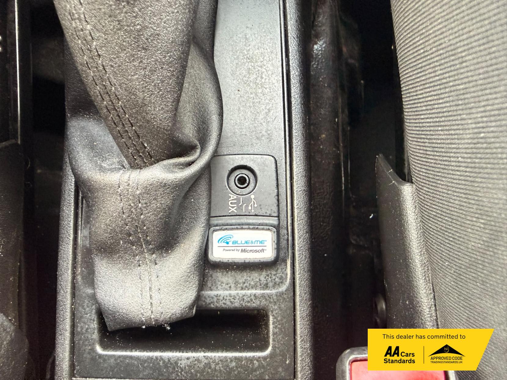2013 Fiat Doblo 1.3 JTD MultiJetII 16v Panel Van 4dr Diesel Manual L1 H1 (133 g/km, 90 bhp) - Thumbnail 39