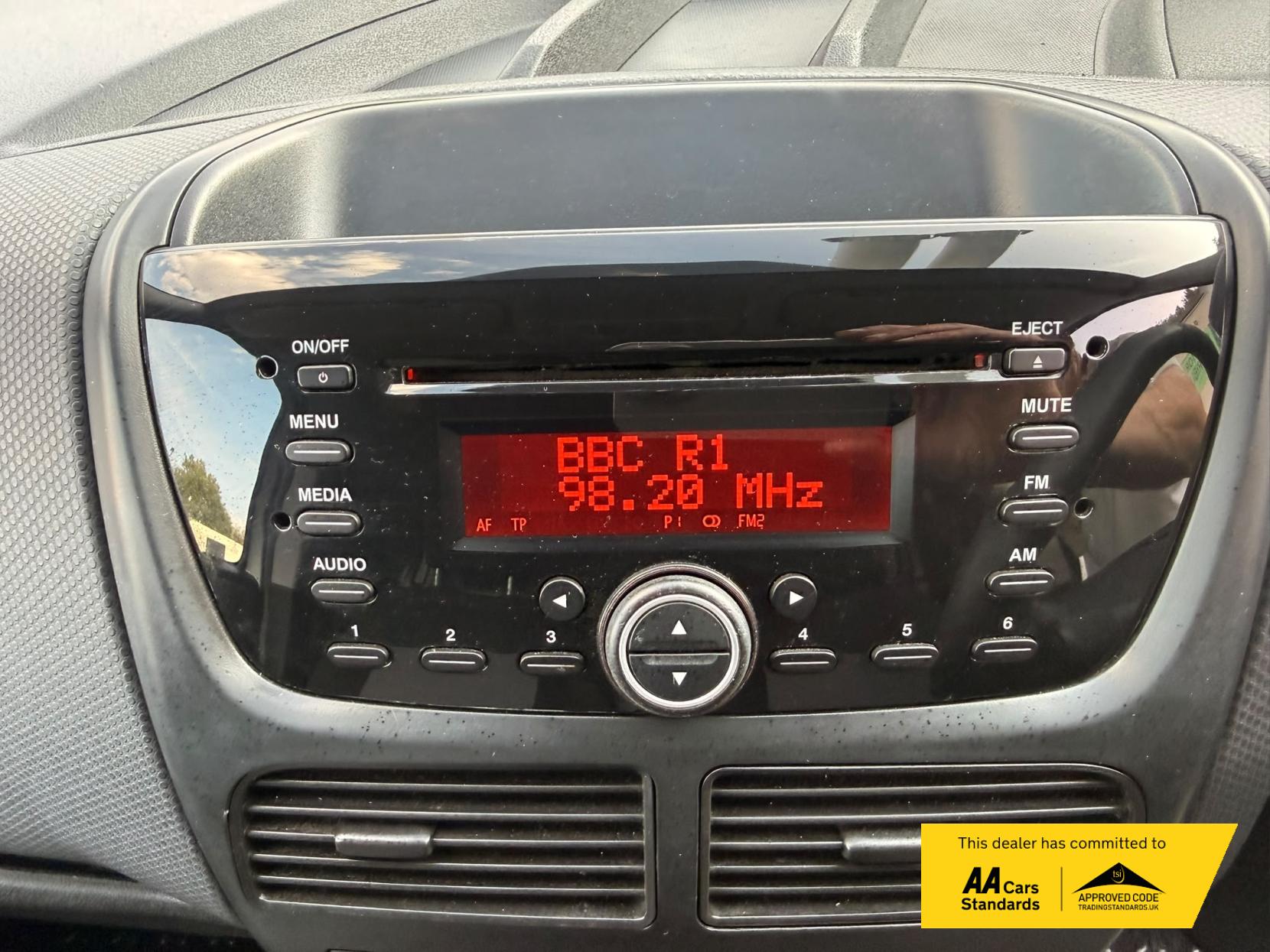 2013 Fiat Doblo 1.3 JTD MultiJetII 16v Panel Van 4dr Diesel Manual L1 H1 (133 g/km, 90 bhp) - Thumbnail 32