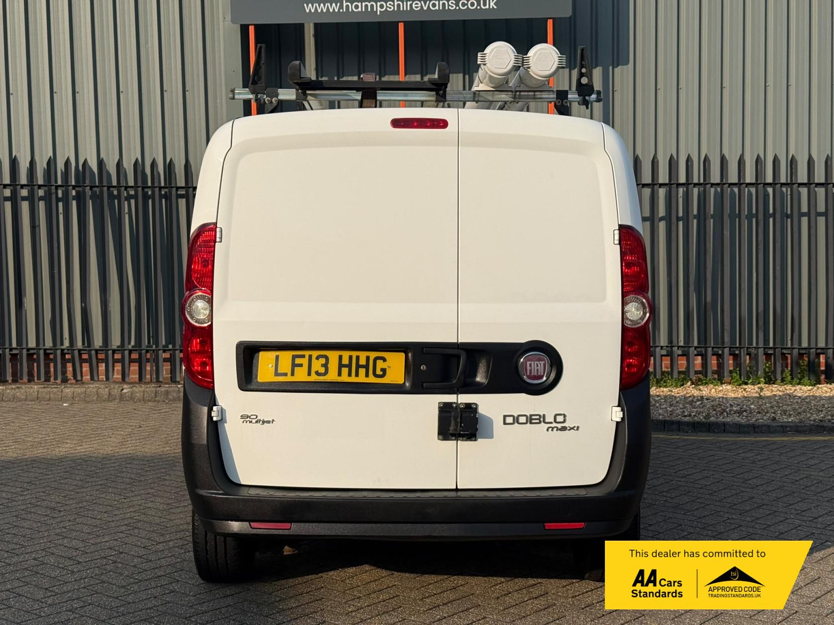 2013 Fiat Doblo 1.3 JTD MultiJetII 16v Panel Van 4dr Diesel Manual L1 H1 (133 g/km, 90 bhp) - Thumbnail 13