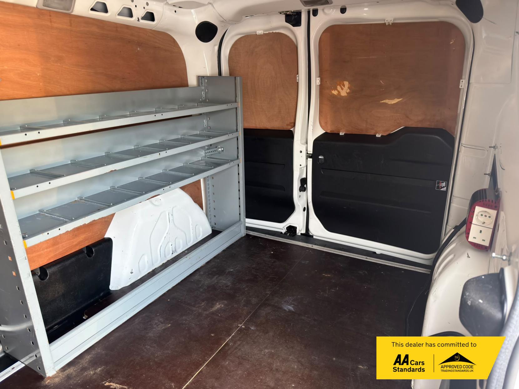 2013 Fiat Doblo 1.3 JTD MultiJetII 16v Panel Van 4dr Diesel Manual L1 H1 (133 g/km, 90 bhp) - Thumbnail 18