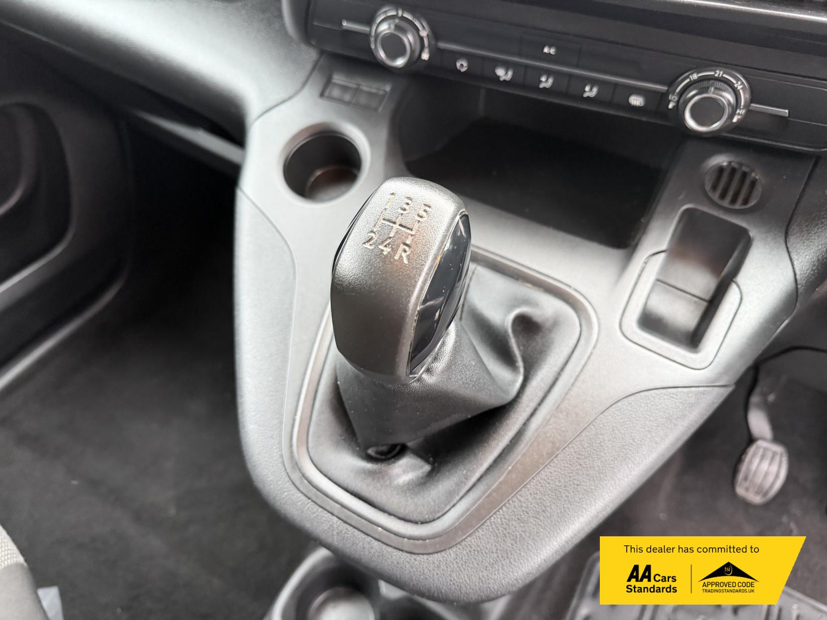 Vauxhall Combo 1.5 Turbo D 2300 Sportive Panel Van 4dr Diesel Manual L2 H1 Euro 6 (s/s) (100 ps)