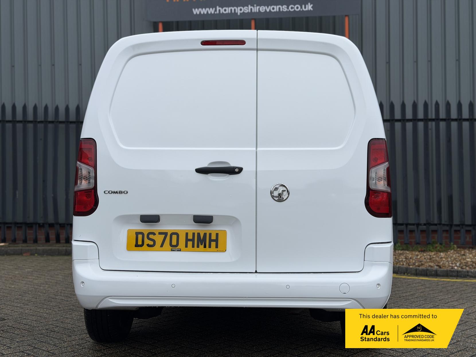 Vauxhall Combo 1.5 Turbo D 2300 Sportive Panel Van 4dr Diesel Manual L2 H1 Euro 6 (s/s) (100 ps)